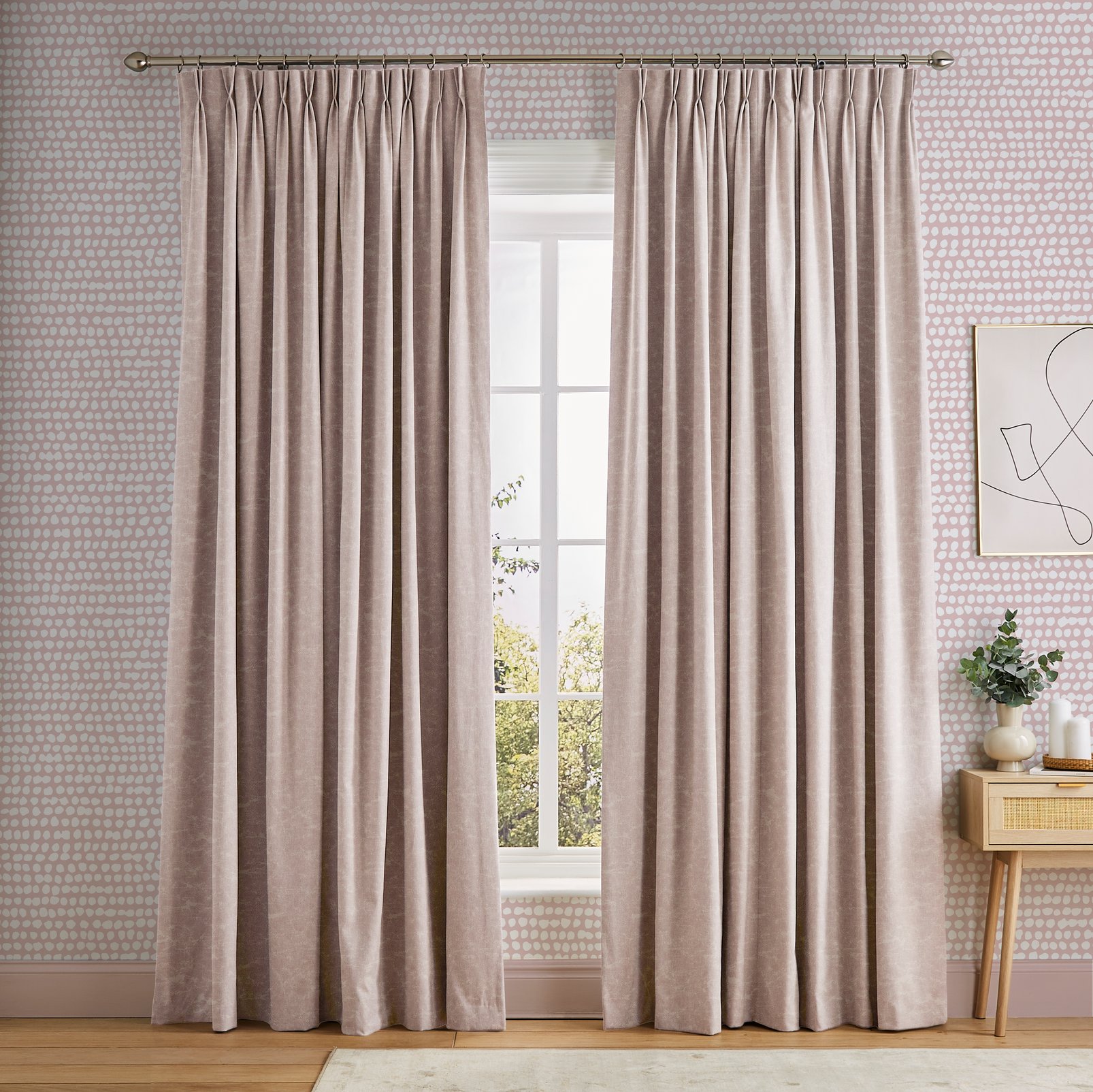 Essence Blush Curtains - 116121cur_ROOMSET_01.jpg