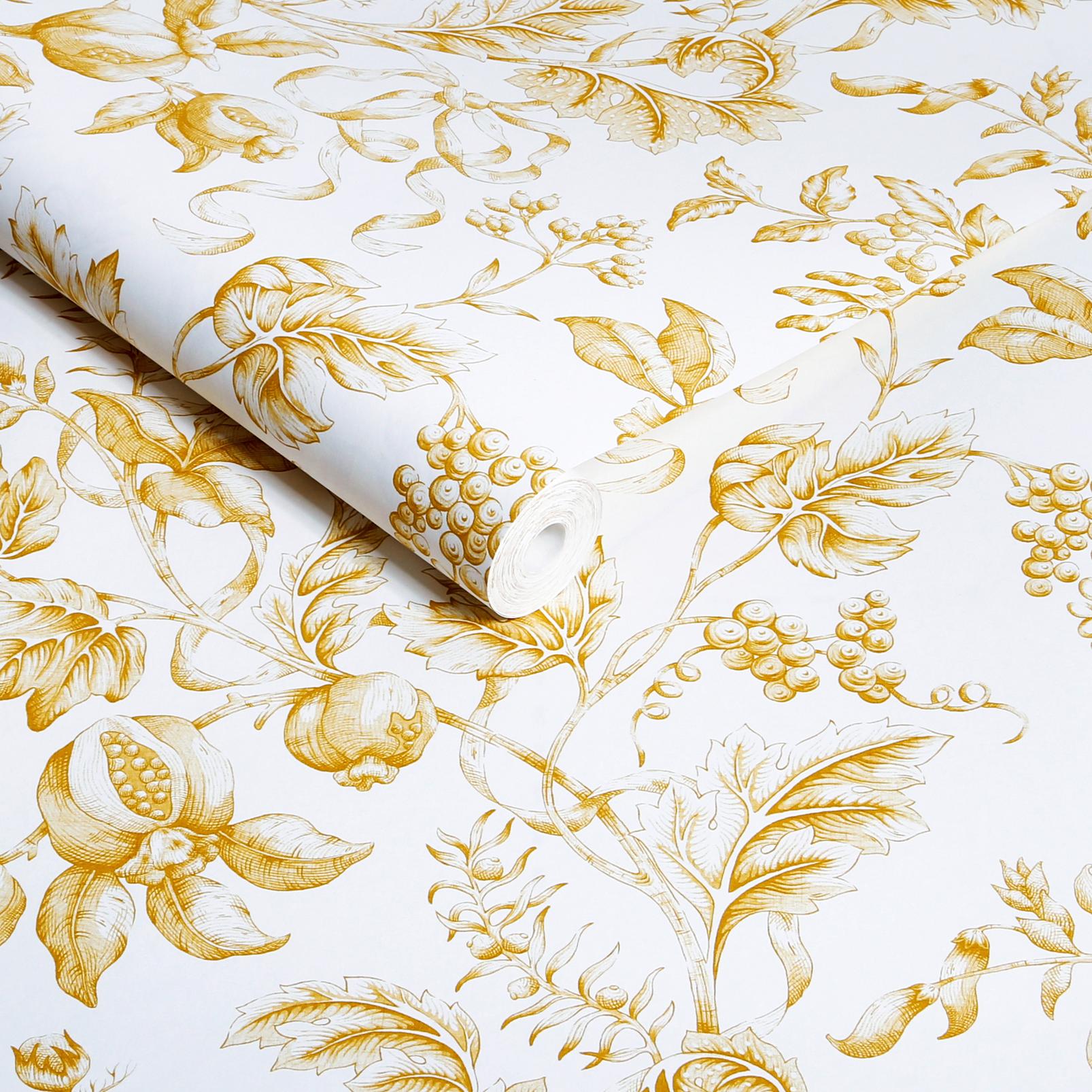 Roman Creme Brulee Wallpaper - 143556_ROLLSHOT_01.jpg