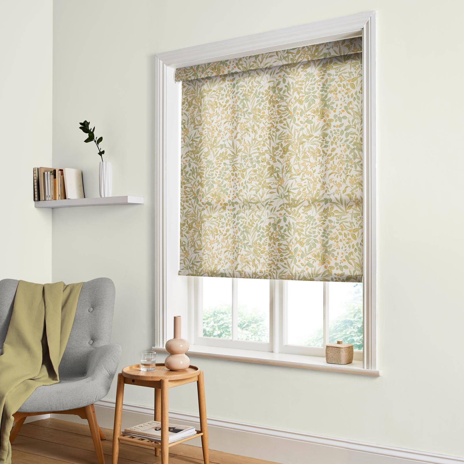 Reverie Creme Brulee Light Filtering Sample - 143649rol_ROOMSET_Reverie_Creme_Brulee_Roller_Blind_110585_Prosecco_White.jpg