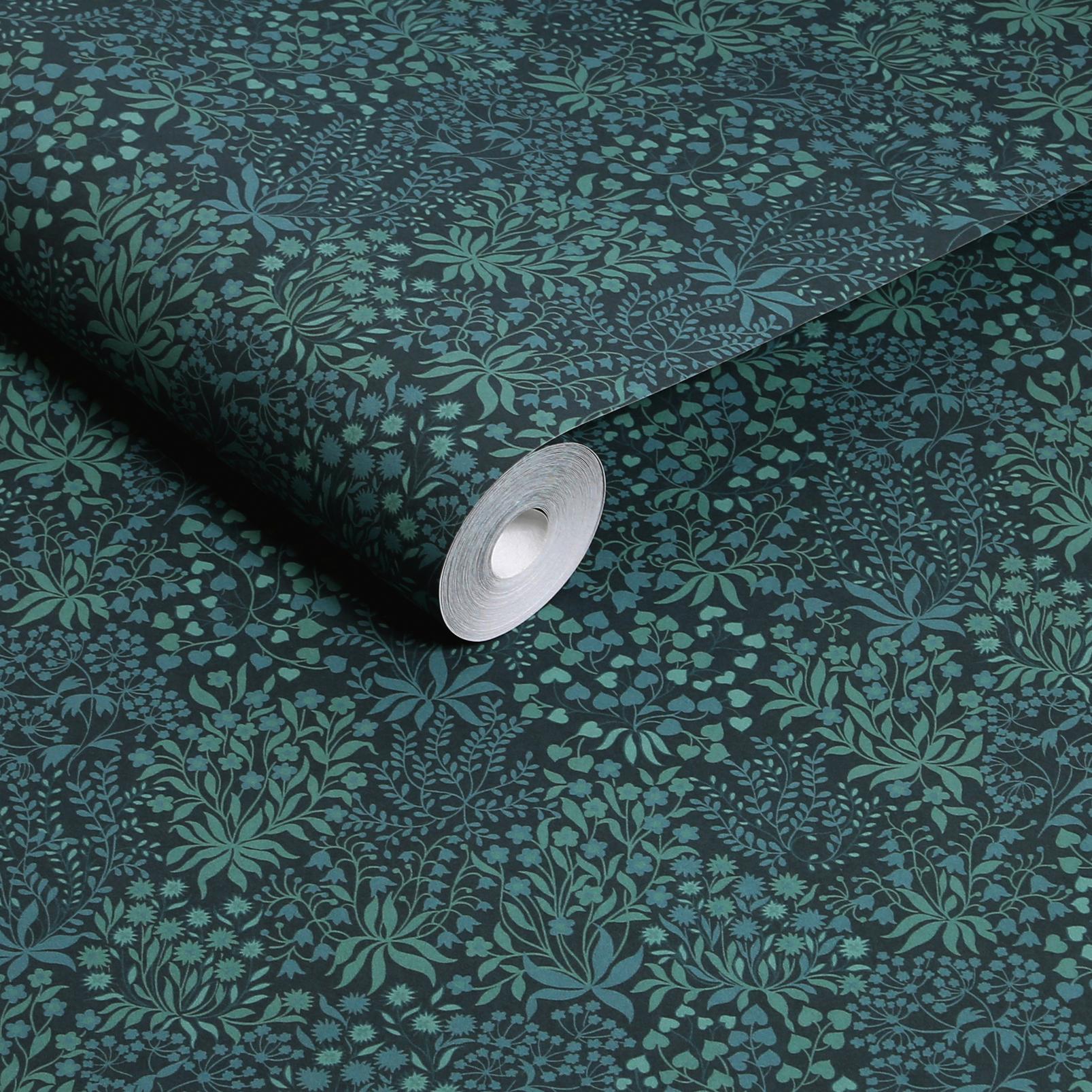 Daisyfield Petrol Wallpaper - 143542_ROLLSHOT_01.jpg