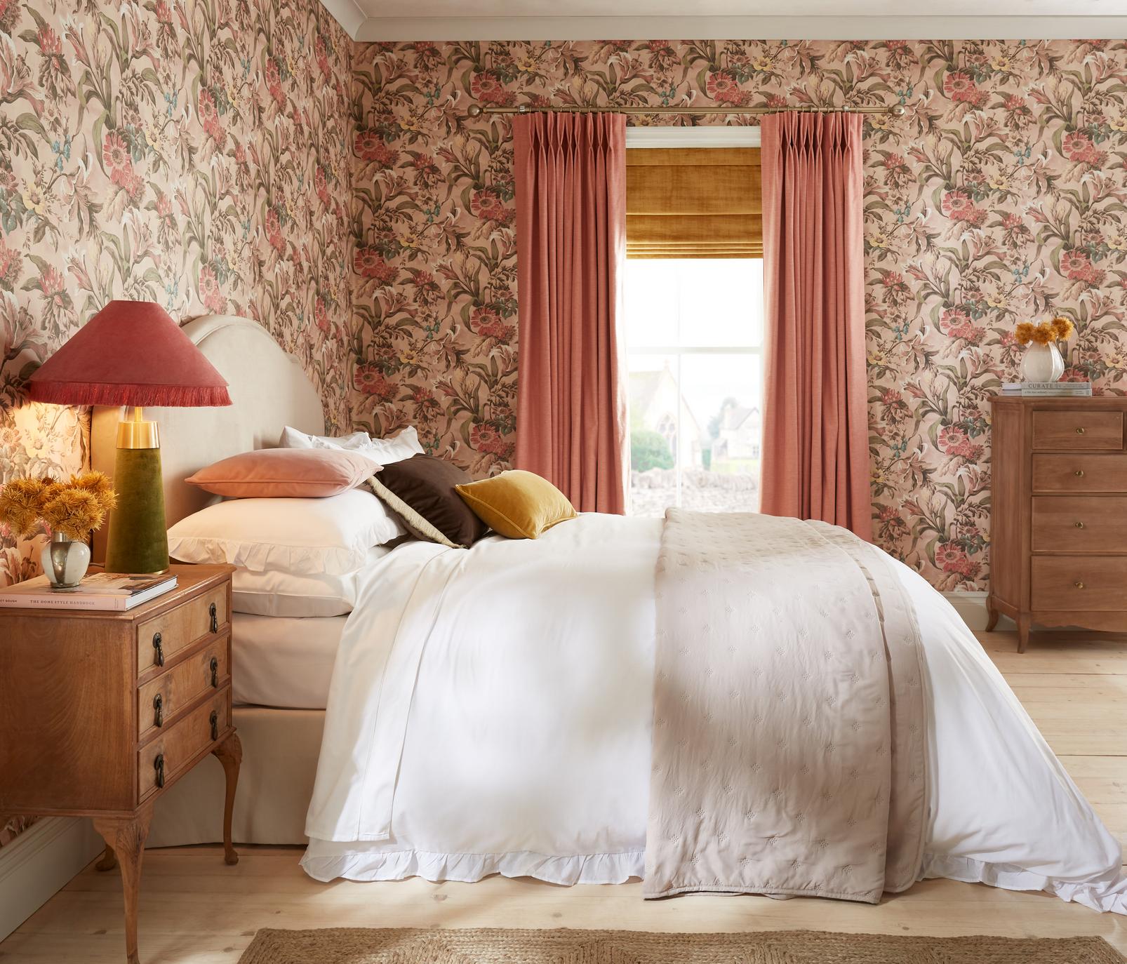 Lys Whispering Rose Wallpaper - 143503_ROOMSET_01.jpg