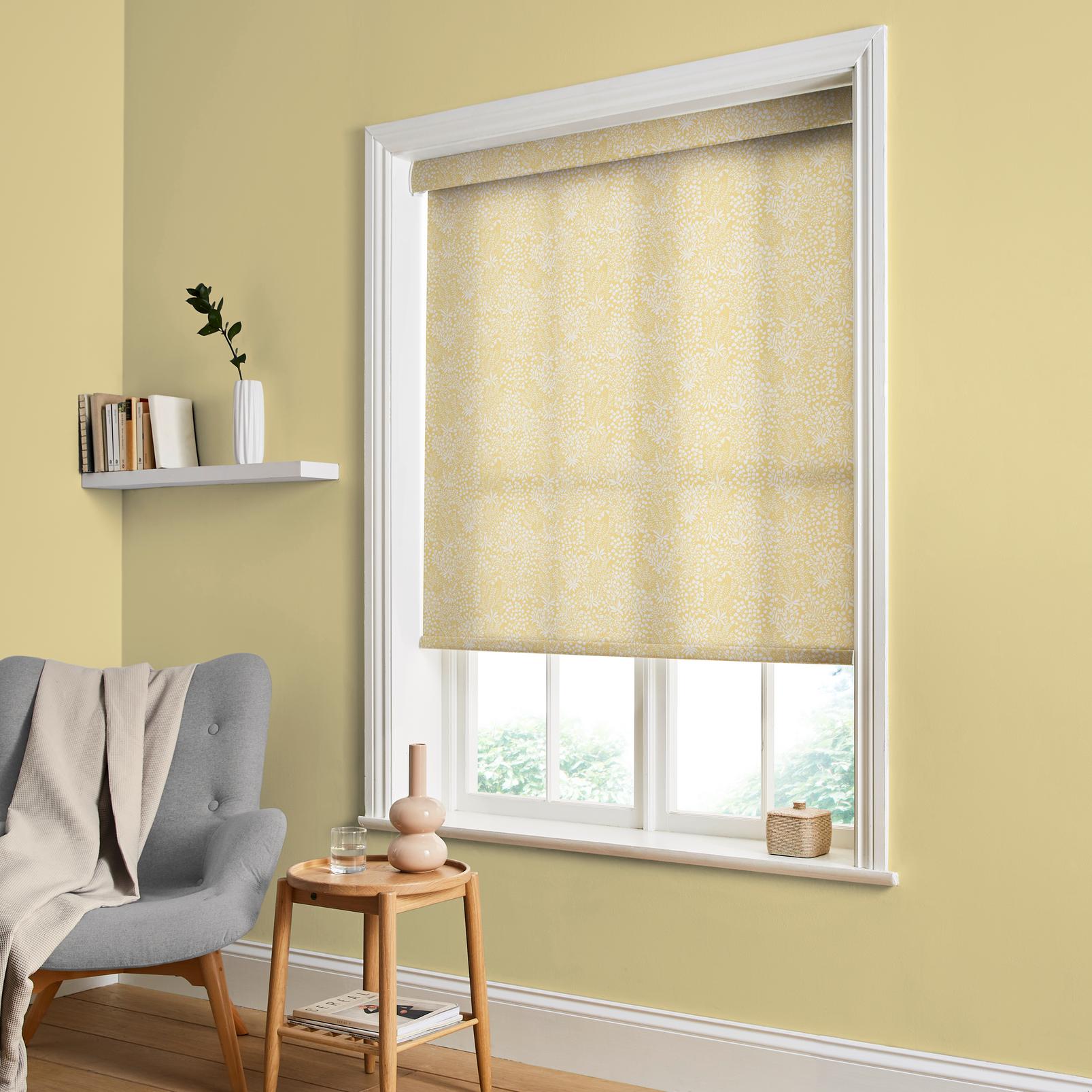 Daisyfield Crème Brûlée Roller Blind - 143619rol_ROOMSET_Daisyfield_Creme_Brulee_Roller_Blind_145308_Creme_Brulee.jpg