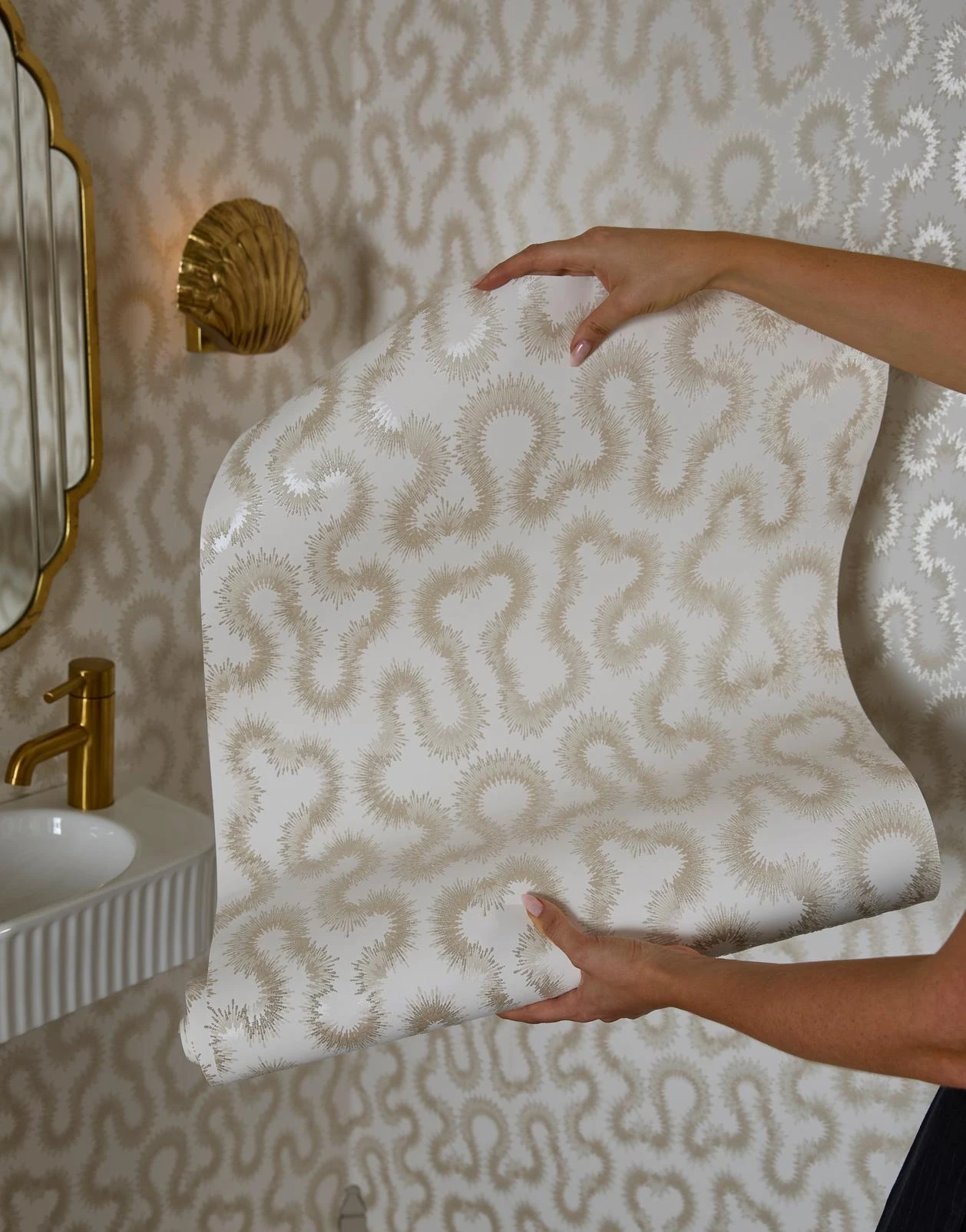 Satellite Neutral Wallpaper - 146420_CAMEO_SatelliteNeutral_Taupe_3.jpg