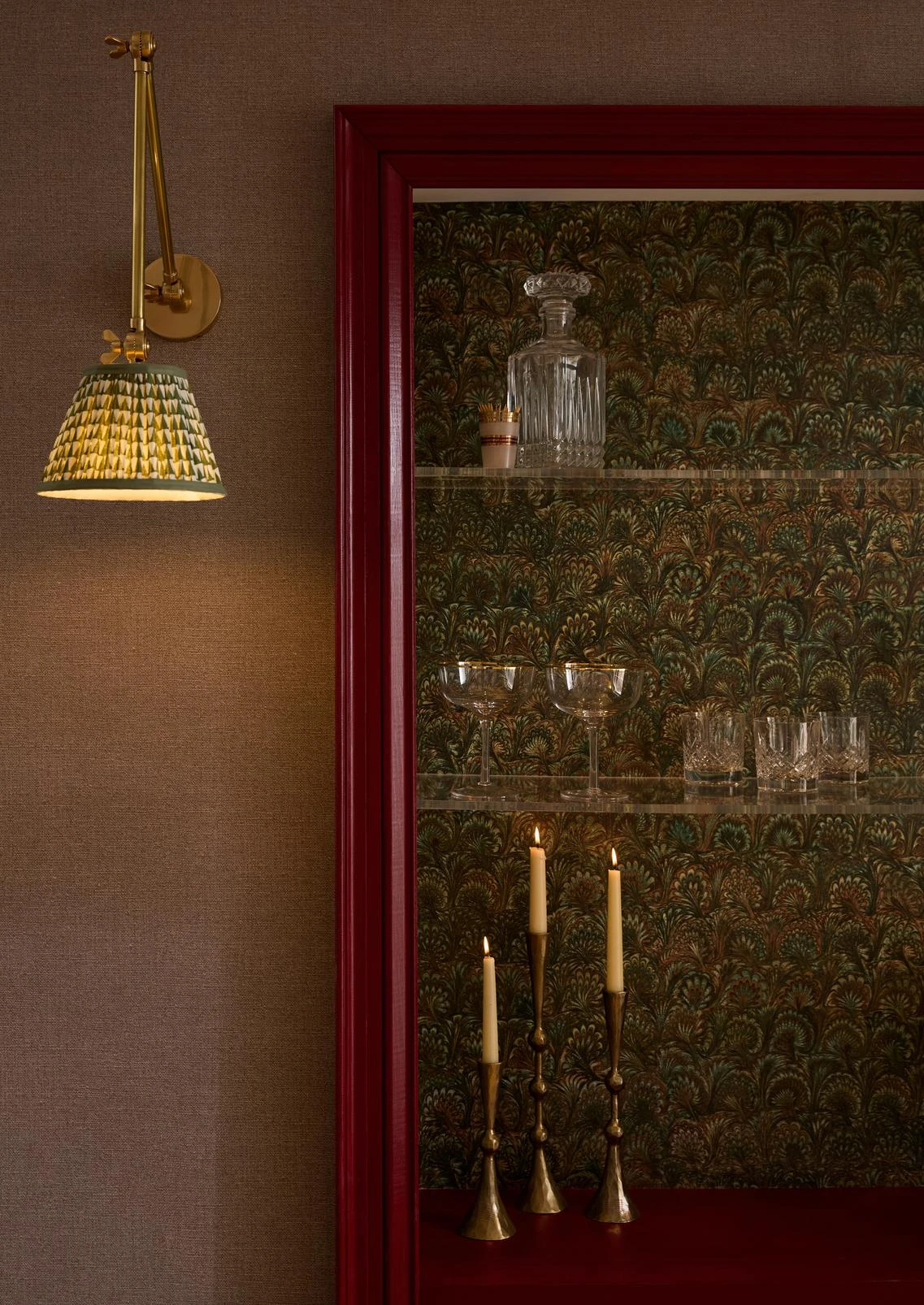 Truffle Peacock Wallpaper - 146414_CAMEO_TrufflePeacock_143252_HapticHazel_RogerRed_1.jpg