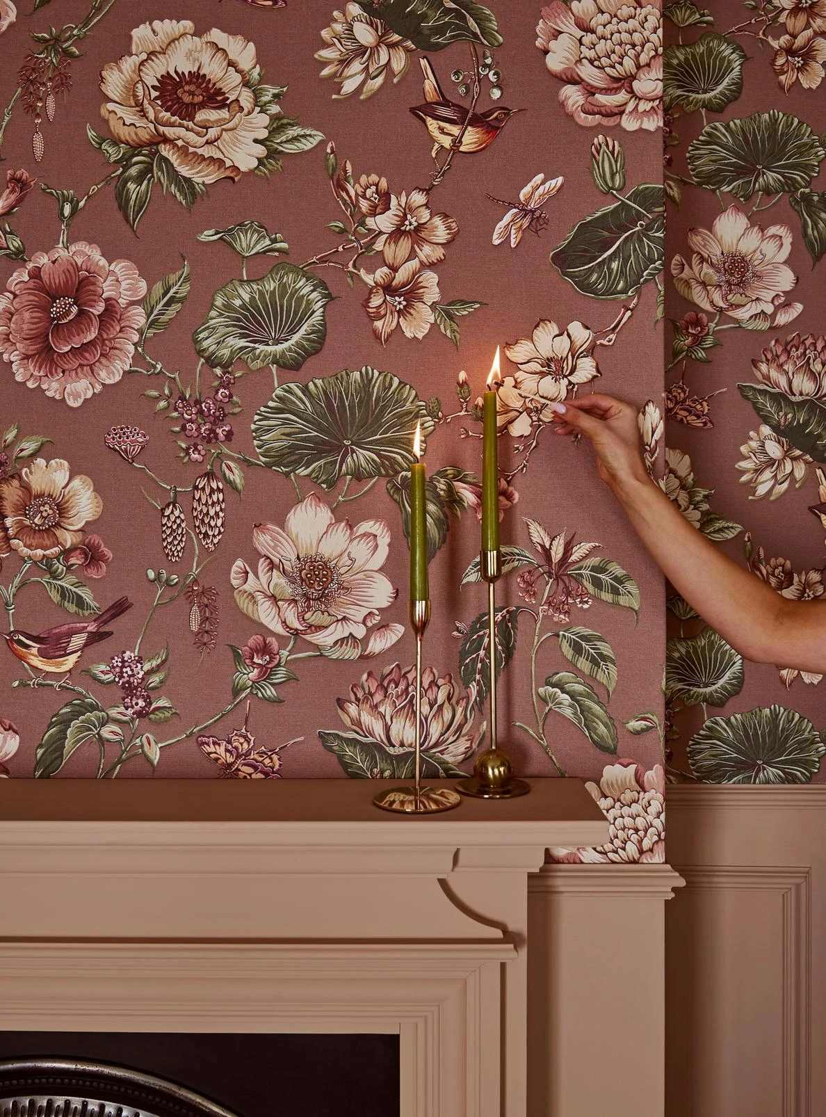 Roselle Grove Dusky Pink Wallpaper (Set of 2) - 146399_ CAMEO_RoselleGroveDuskyPink_RoseEarth_2.jpg