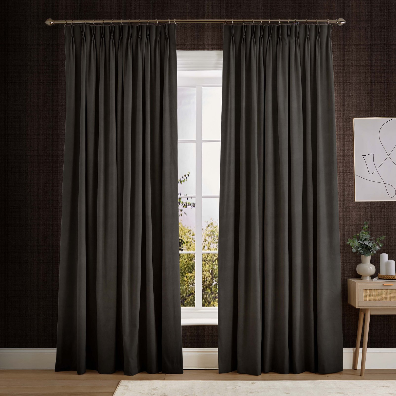 Lavish Deep Brown Curtains - 116130cur_ROOMSET_01.jpg