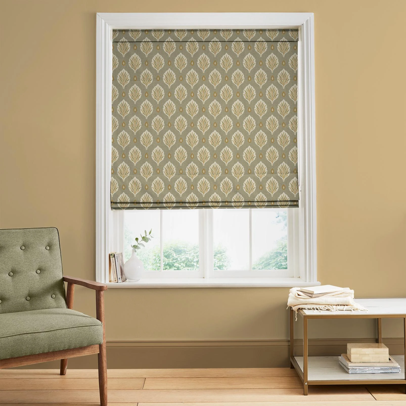 Alder Olive Roman Blind - 147035rom_ROOMSET_ALDER_OLIVE_KIKU_AMBEREARTH.jpg
