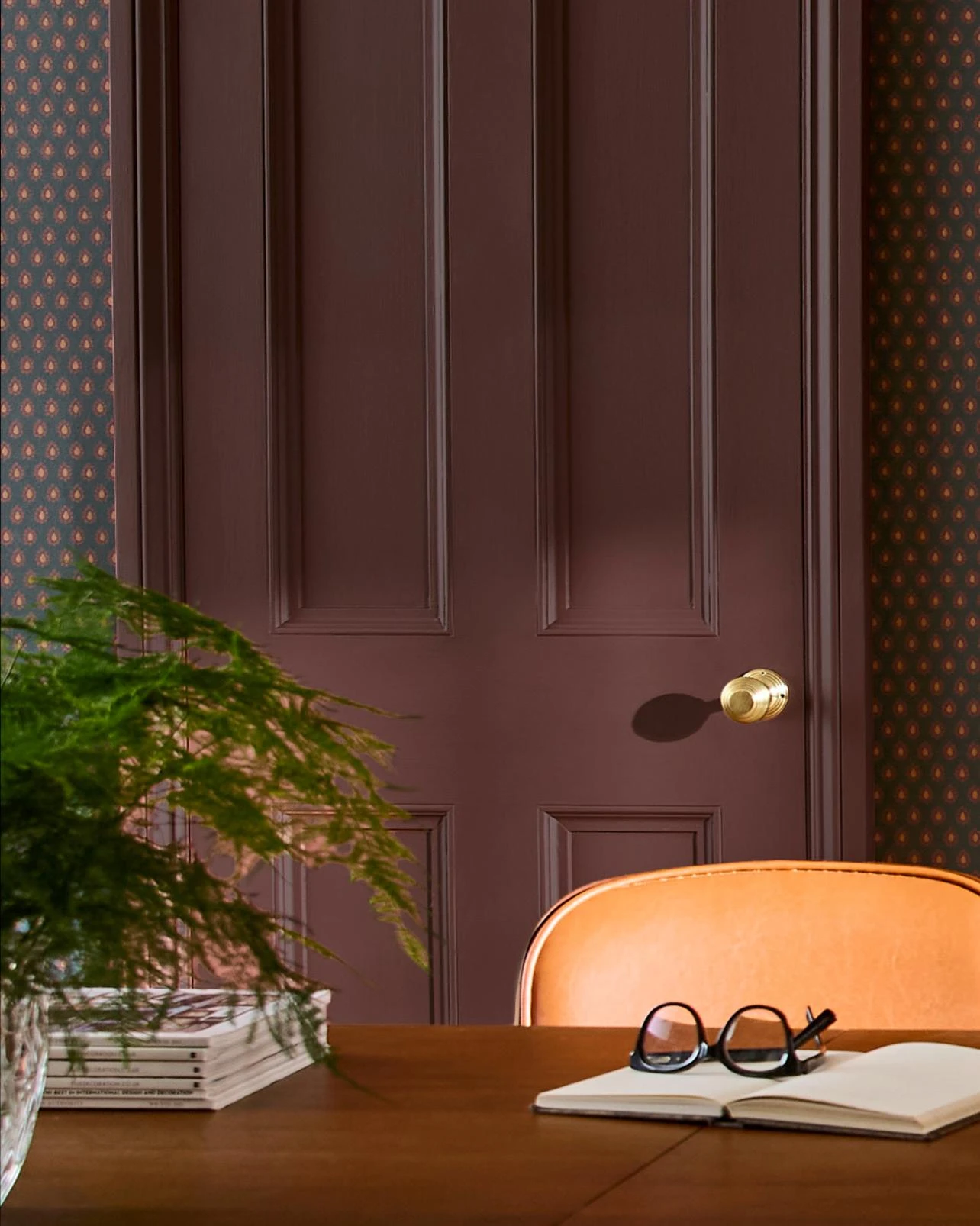 Chilli Cocoa Paint - 147411_ROOMSET.jpg