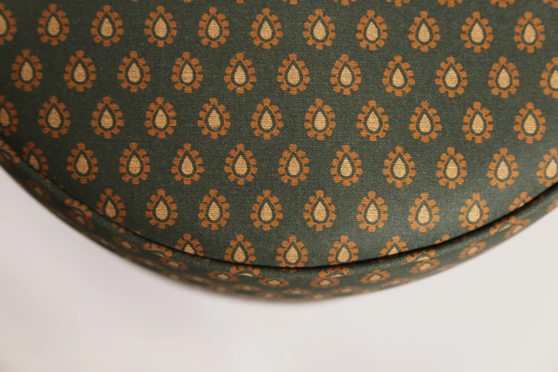 Dobby Pouffe