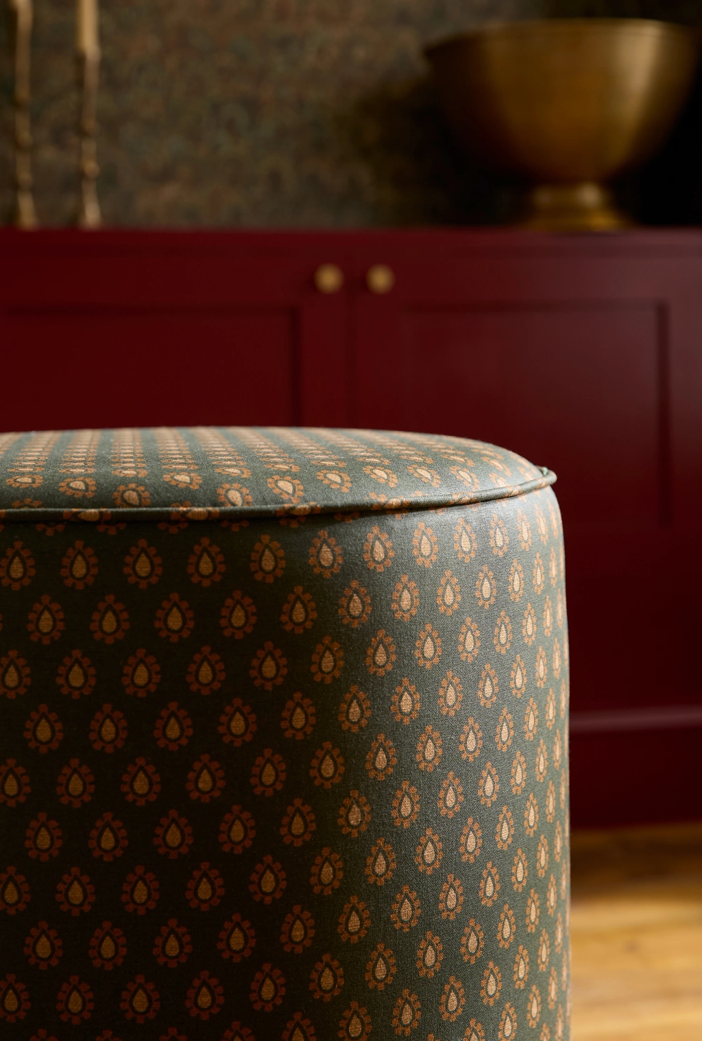 Dobby Pouffe
