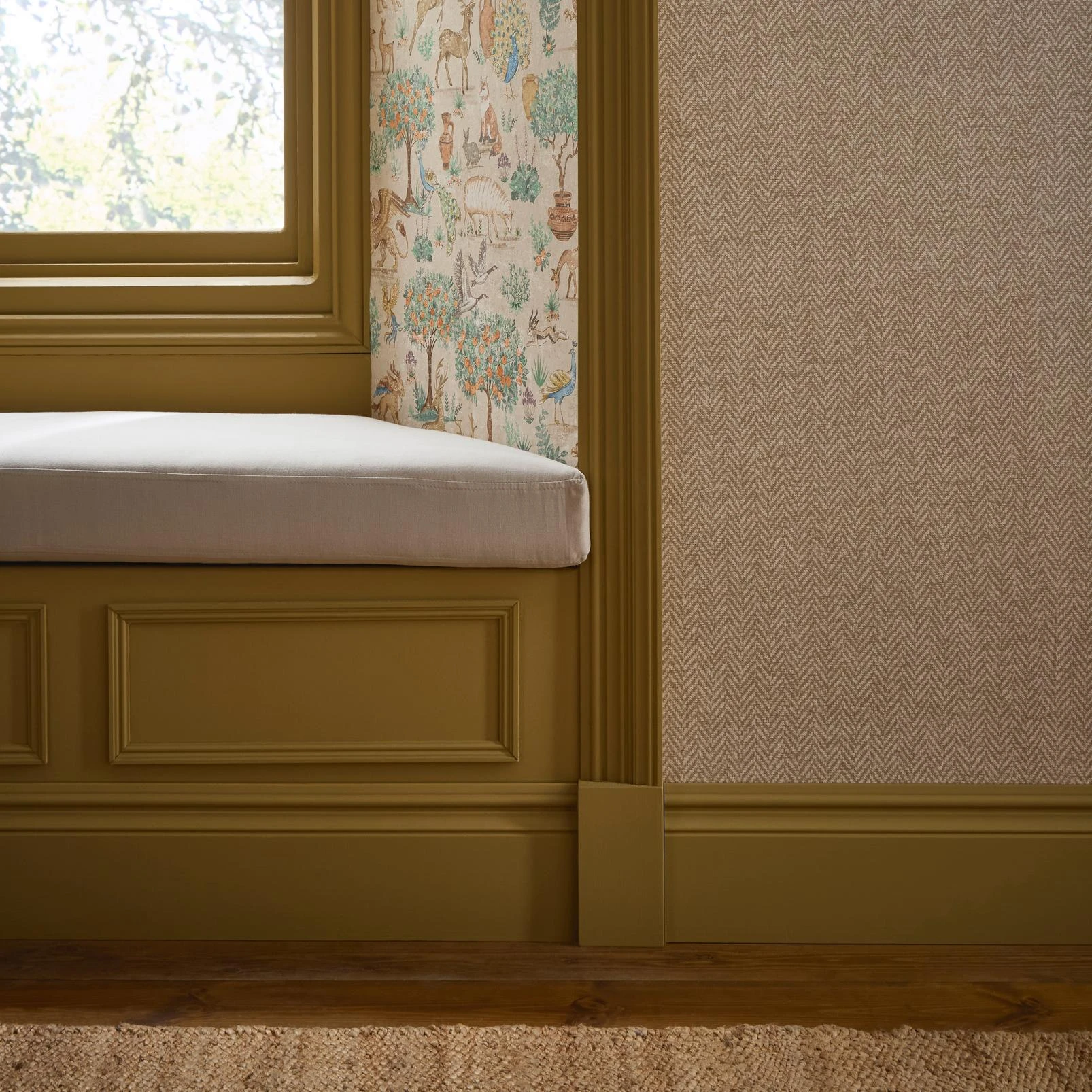 Saddle Oak by Nate Berkus - 150262_ROOMSET_01.jpg
