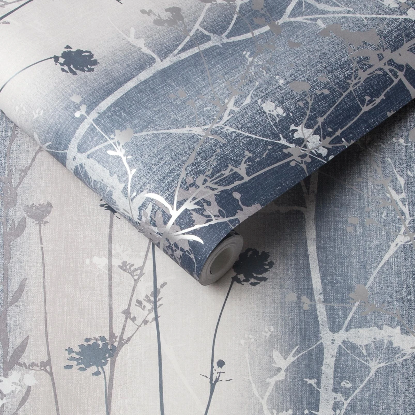 Wild Flower Ink Wallpaper - 105896_ROLLSHOT_01.jpg