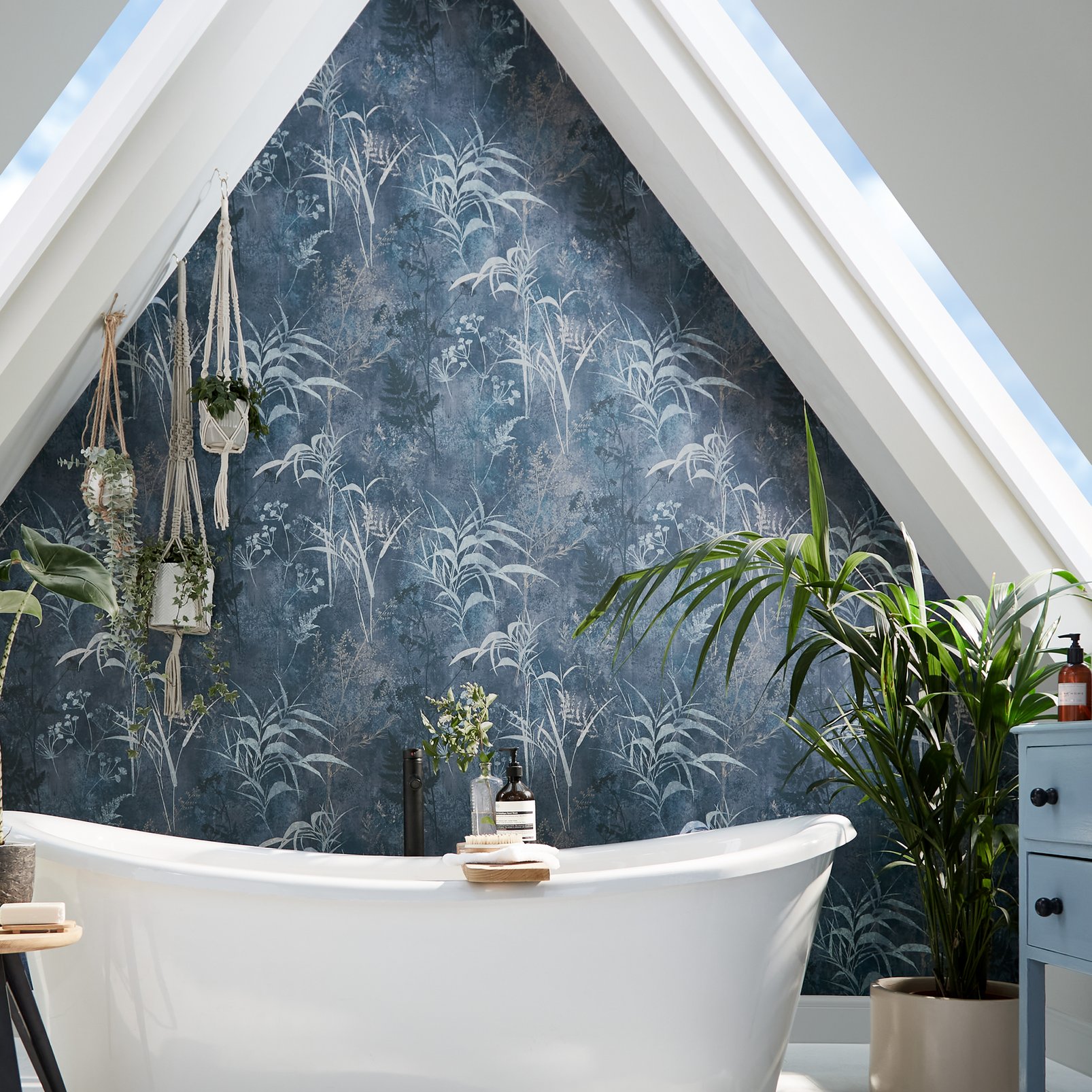 Restore Midnight Wallpaper - 115044_ROOMSET_RESTORE MIDNIGHT_01.jpg