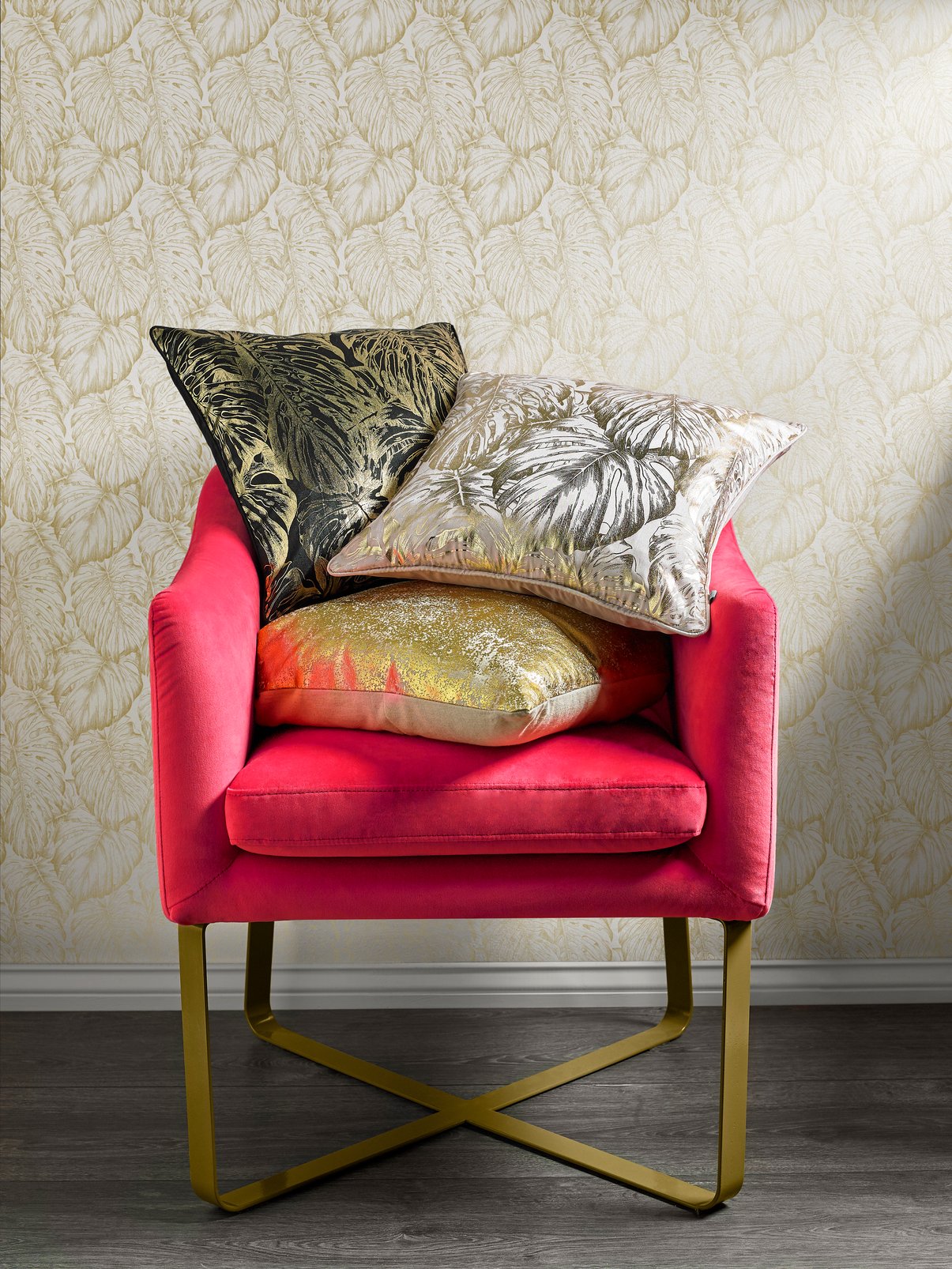 Tropical Leaves Blush Cushion - 104986_ROOMSET_02.jpg