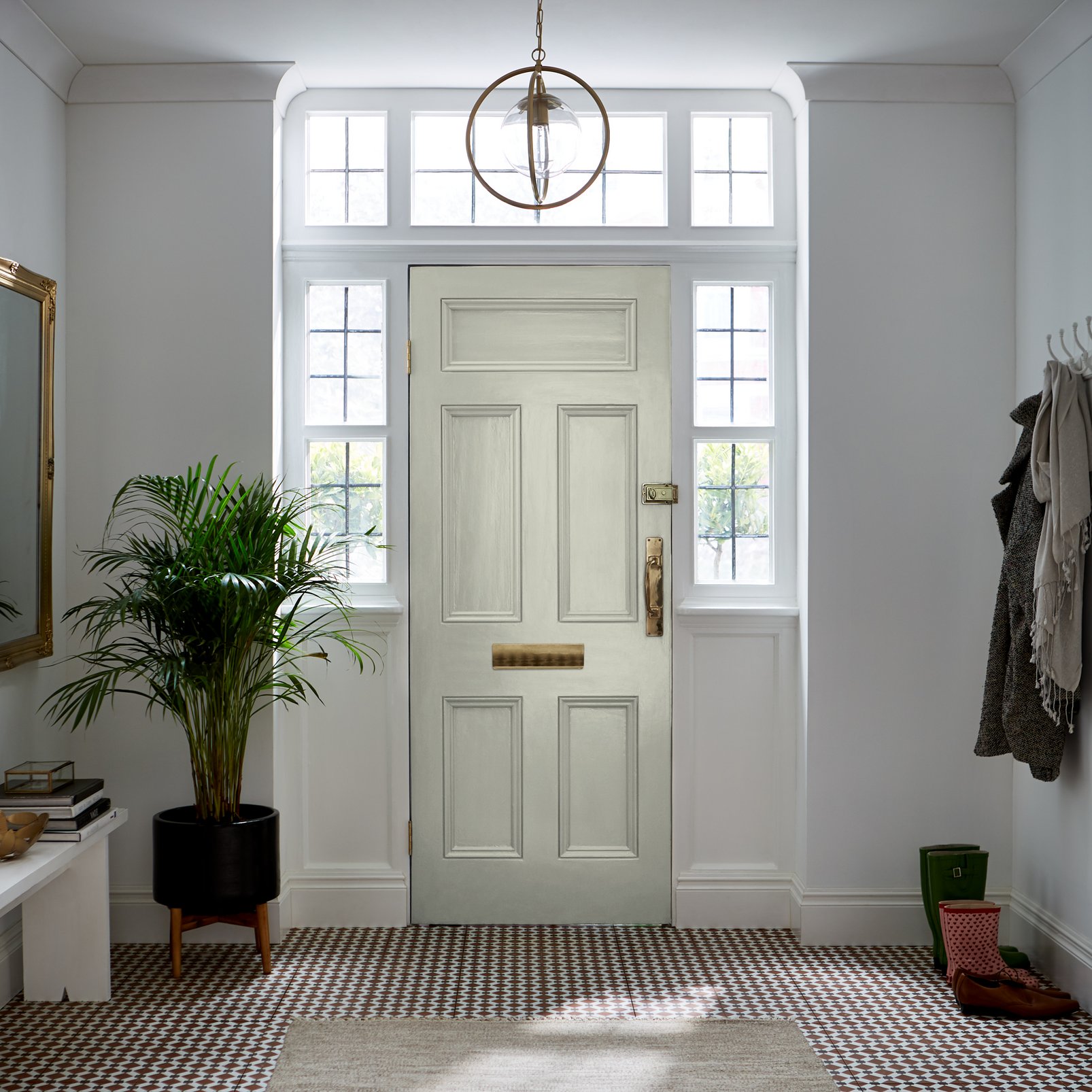 Gowns and Crowns Paint in a Roomset