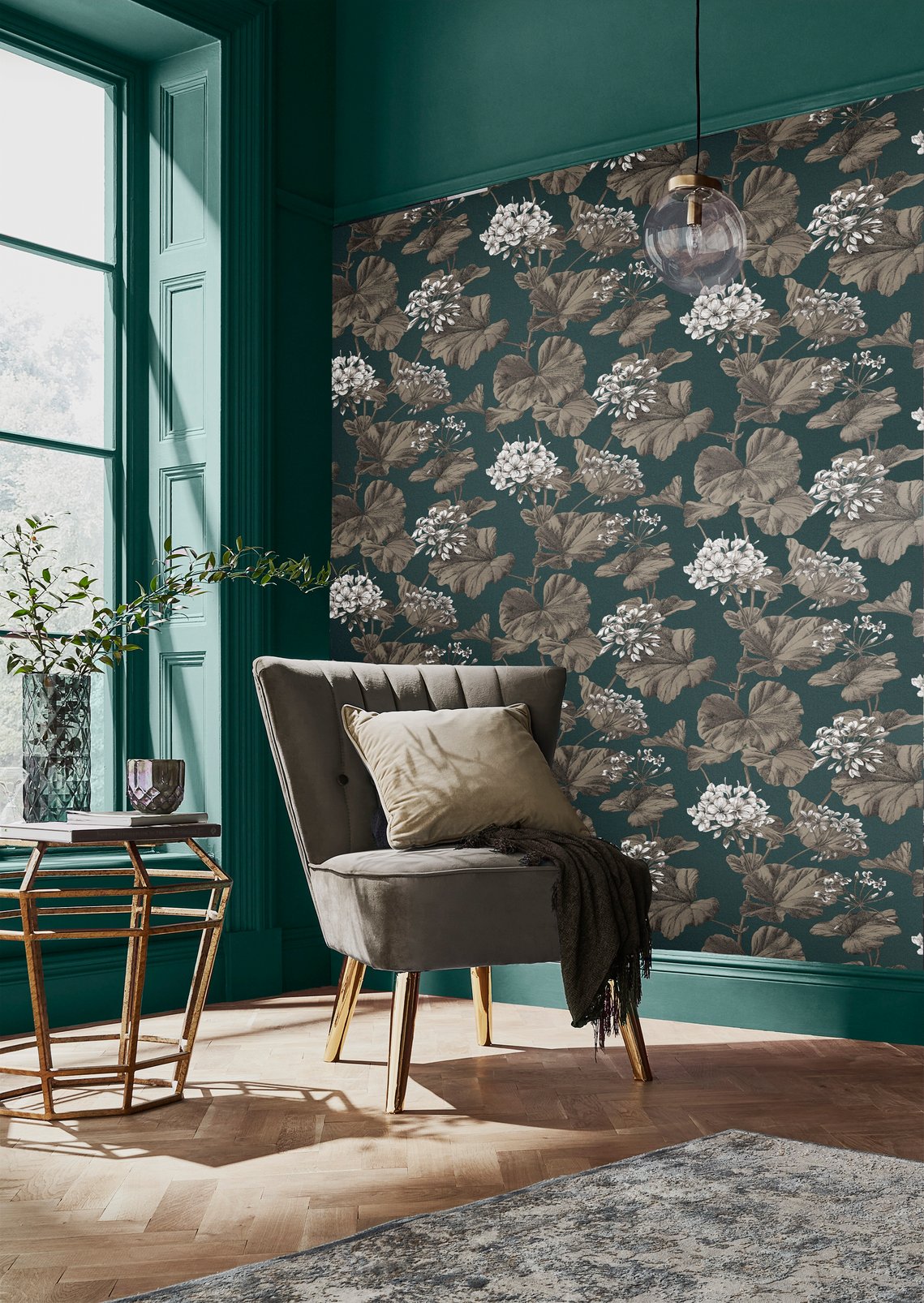 Florentia Emerald Wallpaper - 118007_ROOMSET_FLORENTIA EMERALD_01.jpg