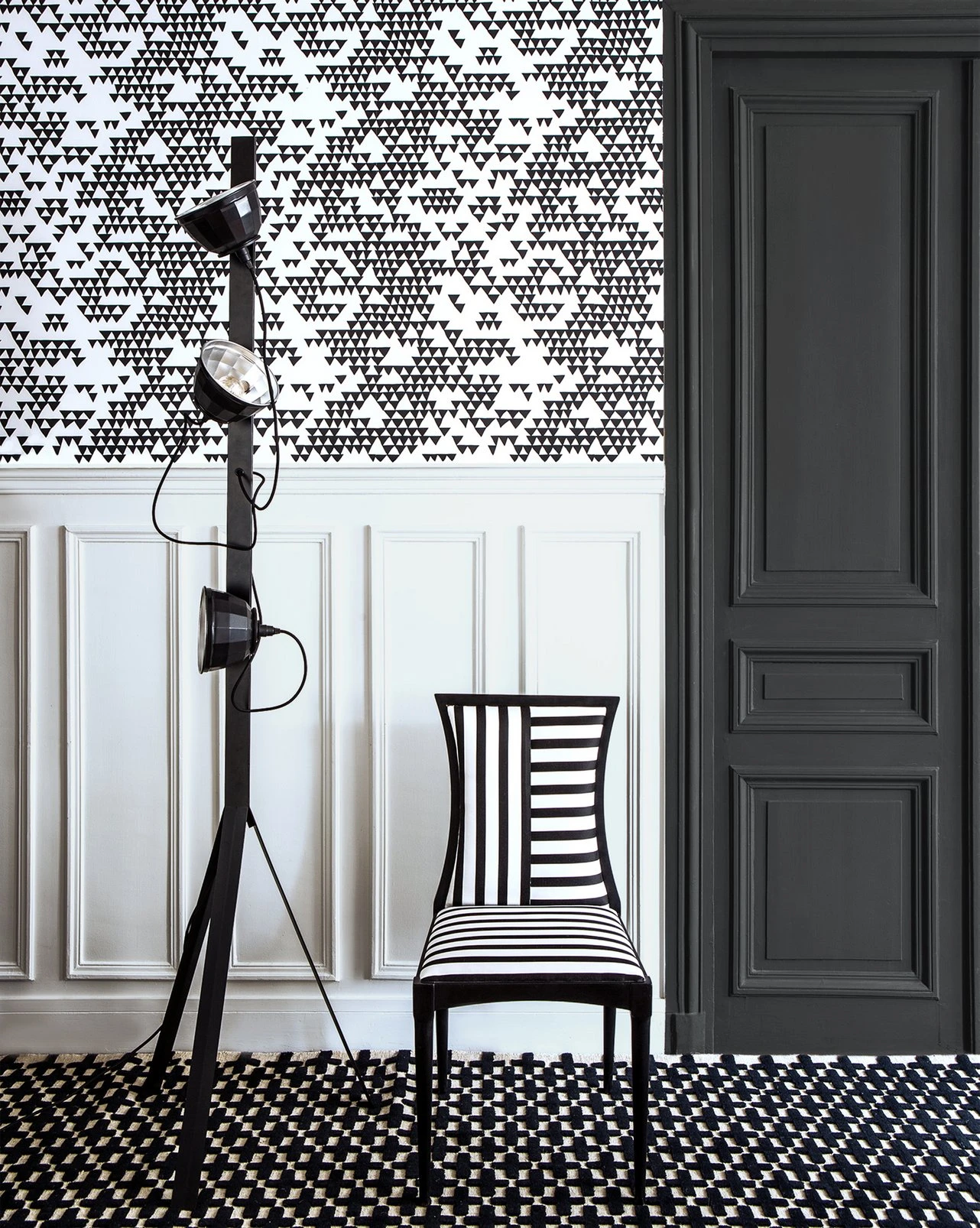 Secret Mountain Black & White Wallpaper - 113479_ROOMSET_01.jpg
