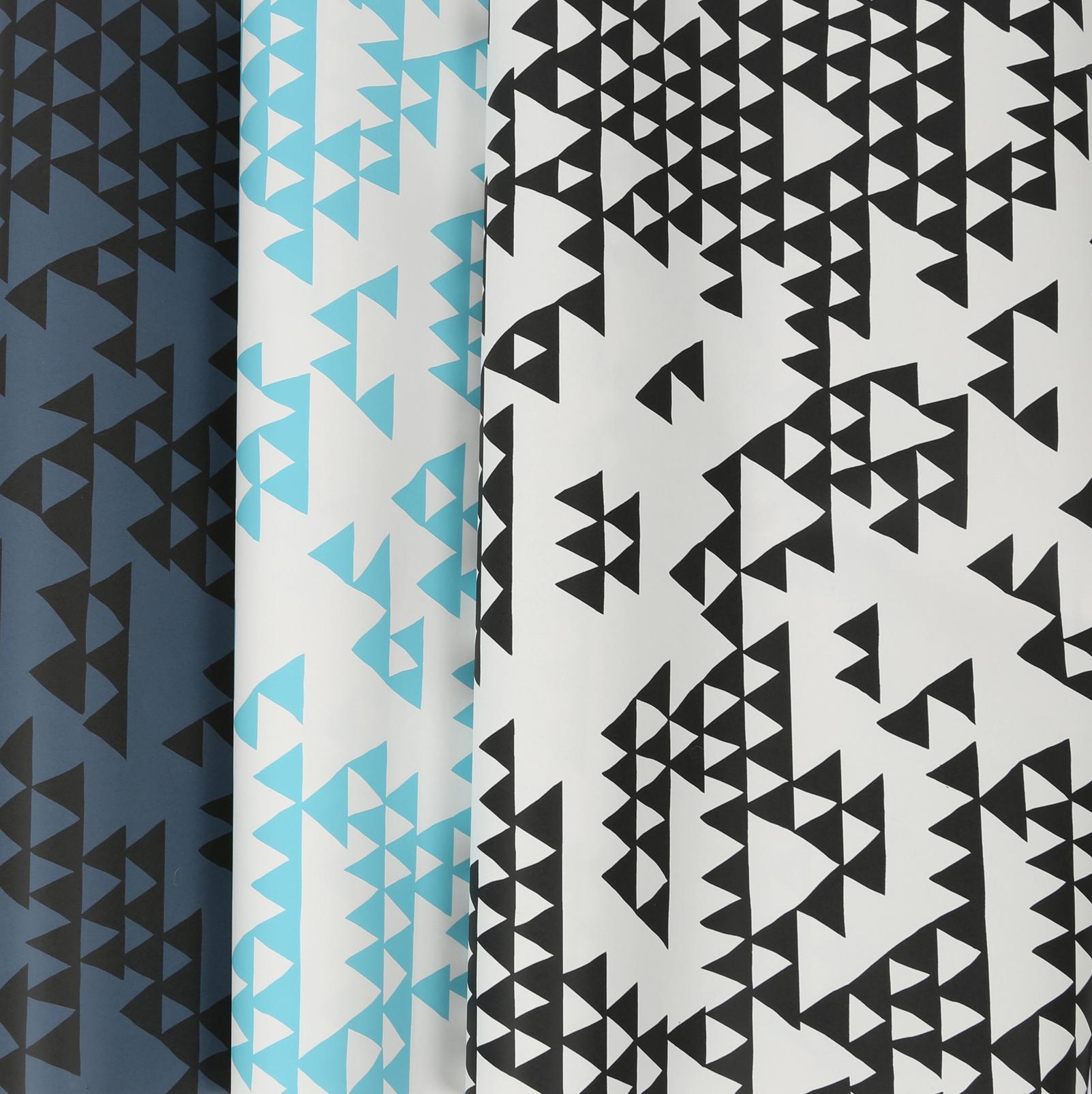 Secret Mountain Black & White Wallpaper - 113479_ROLLSHOT_01.jpg