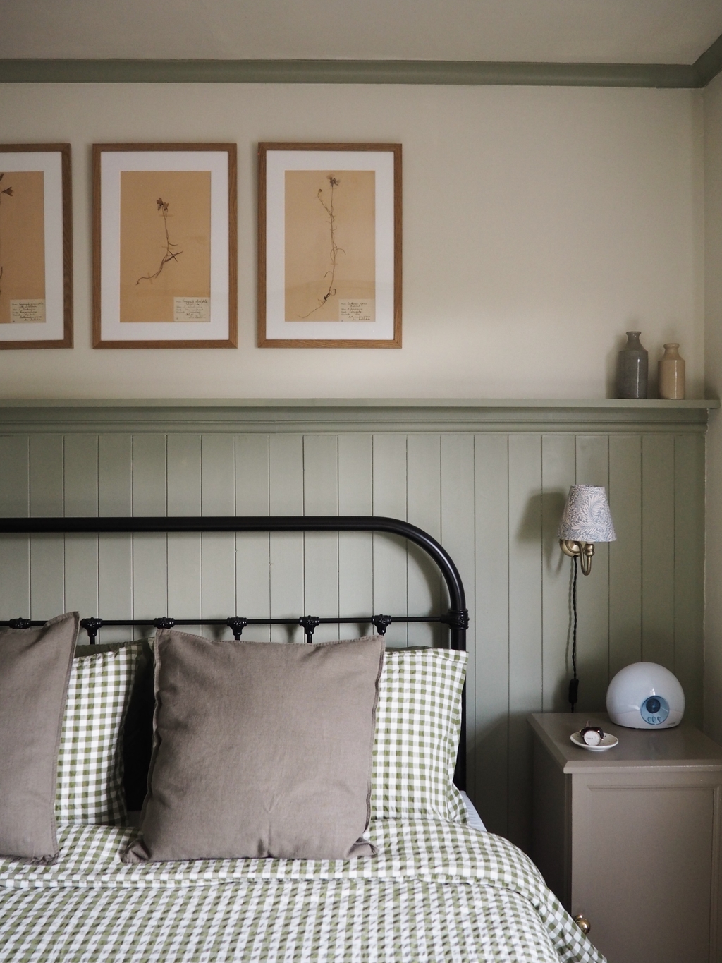 Sage & Angel Dust Paint in a Bedroom - User Generate Content @ferninteriors