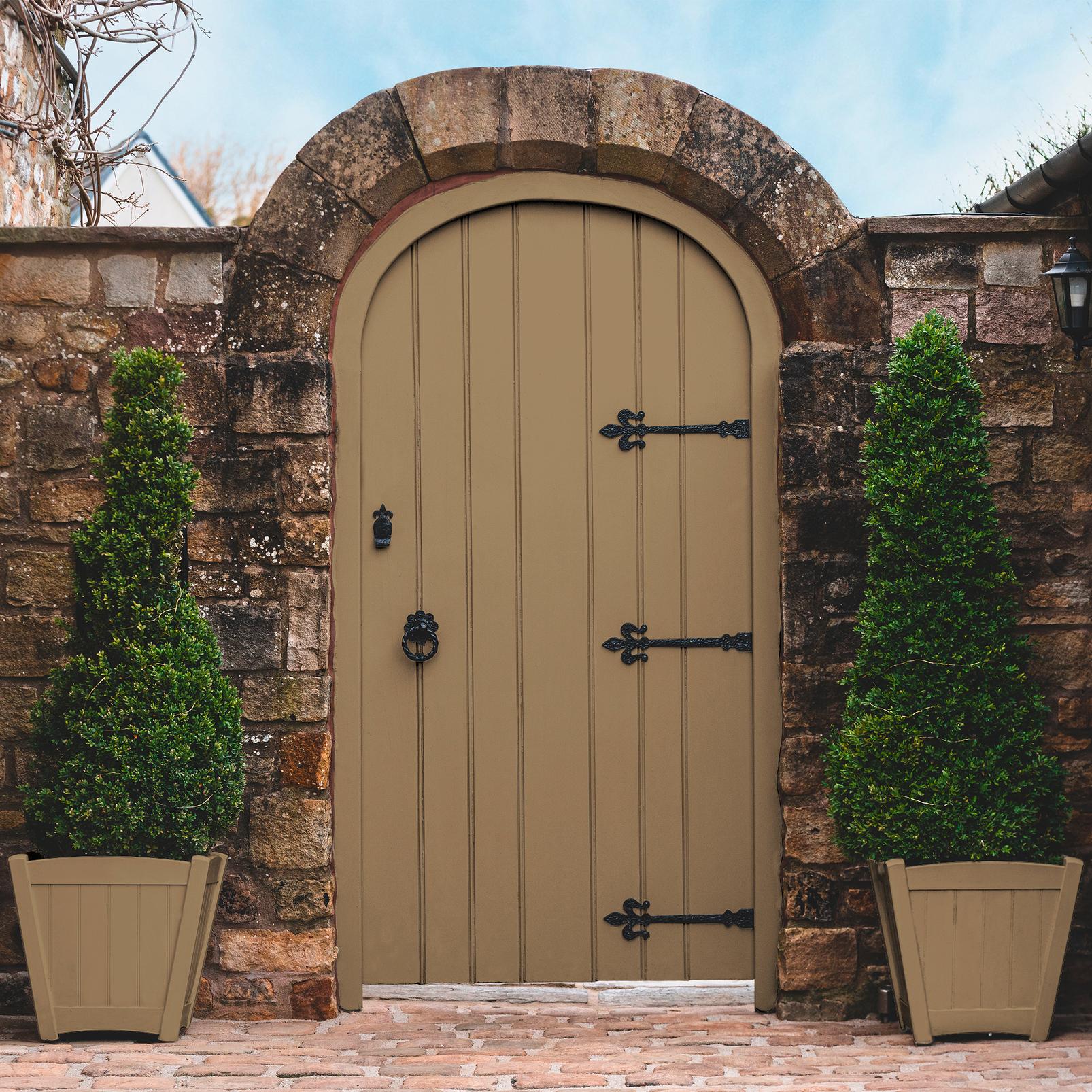 Toasted Teacake Painted garden gate