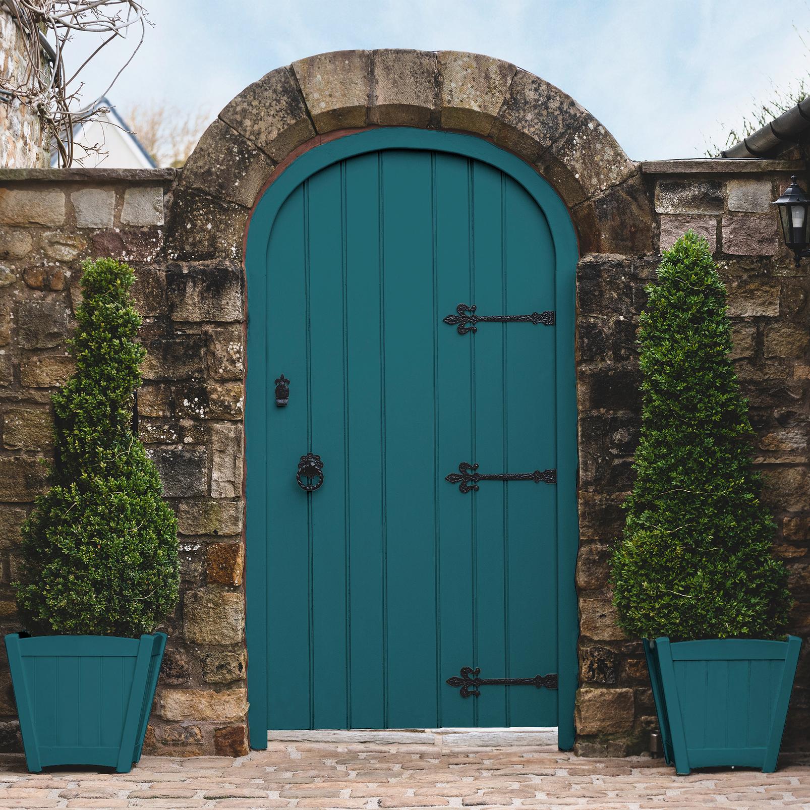 Mykonos Harbour Paint - 110334_GATE_AND_POTS.jpg