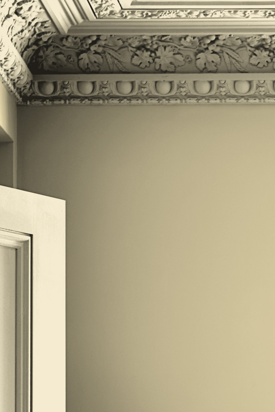 Laura Ashley Sunshine Paint - 113655_ROOMSET_06.jpg