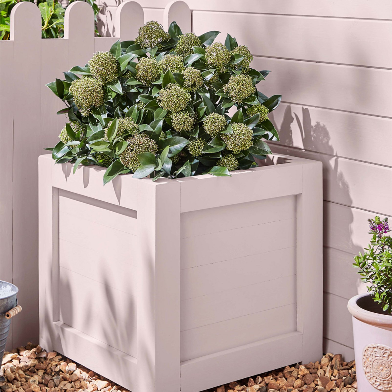 Laura Ashley Blush Paint - 113711_ROOMSET_07.jpg