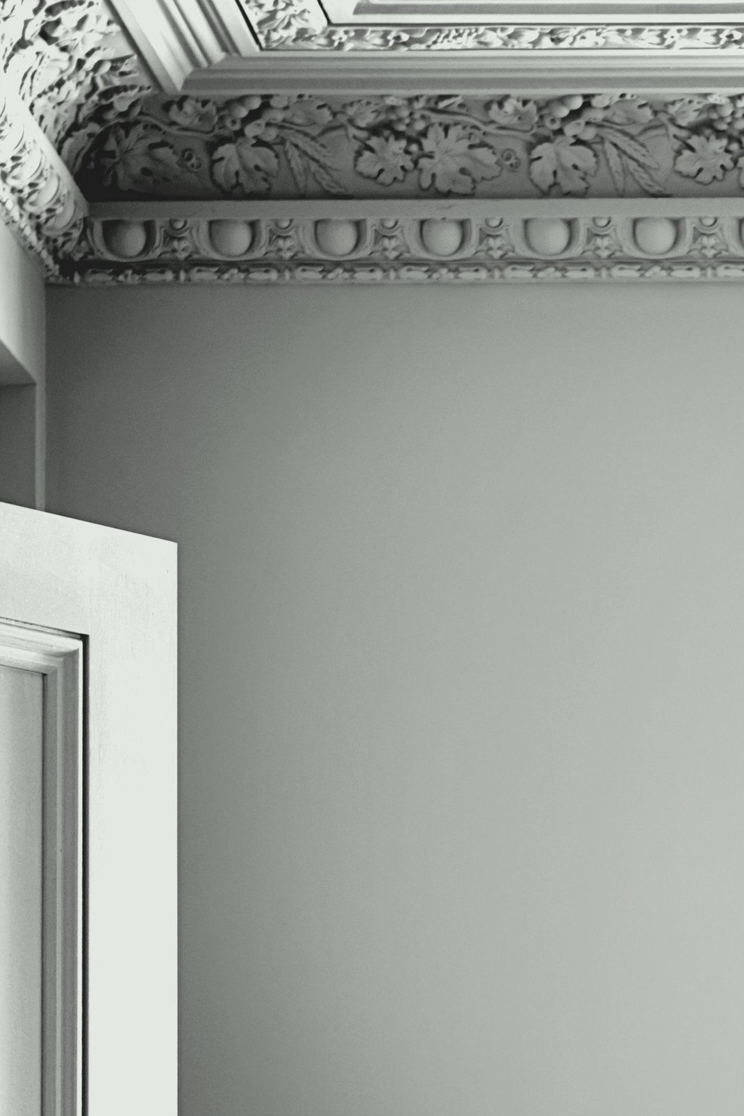 Laura Ashley Pale Eau de Nil Paint - 113693_ROOMSET_03.jpg