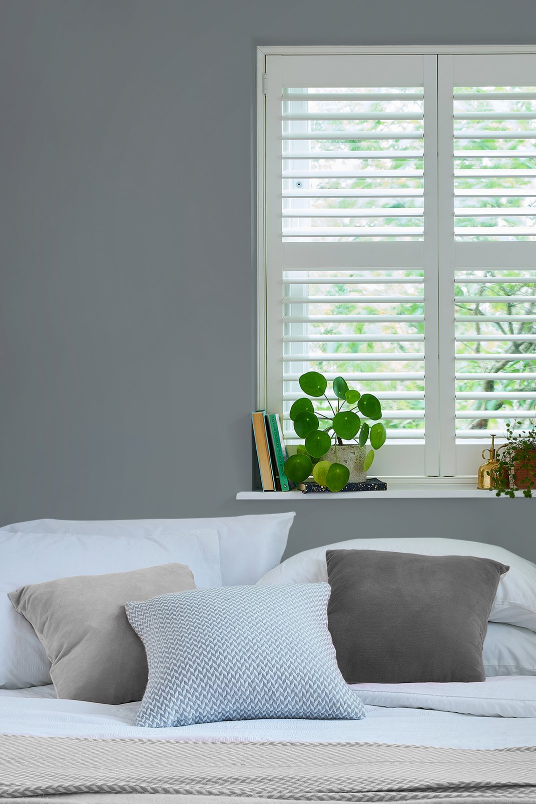 Laura Ashley Dark Slate Paint - 113685_ROOMSET_09.jpg