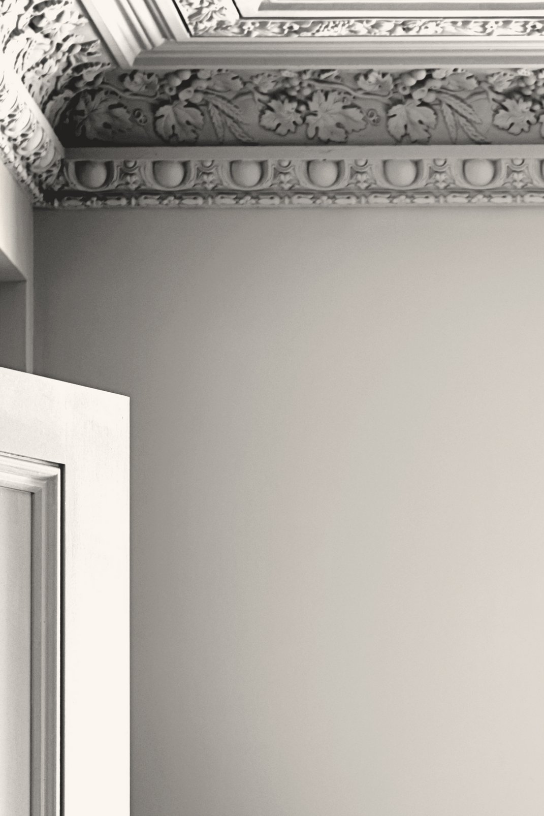 Laura Ashley Pale Ivory Paint - 113648_ROOMSET_02.jpg