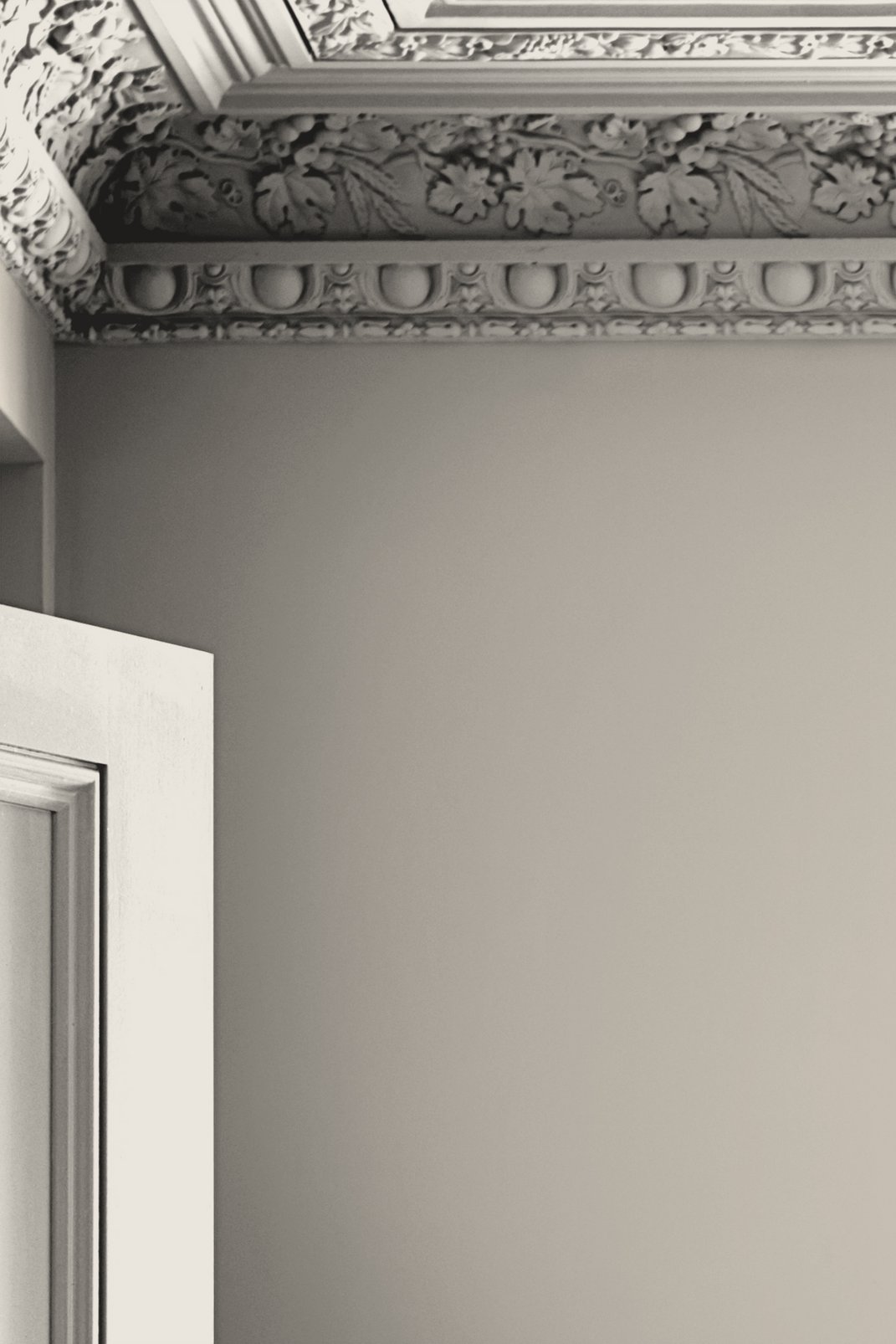 Laura Ashley Soft Natural Paint - 113660_ROOMSET_02.jpg