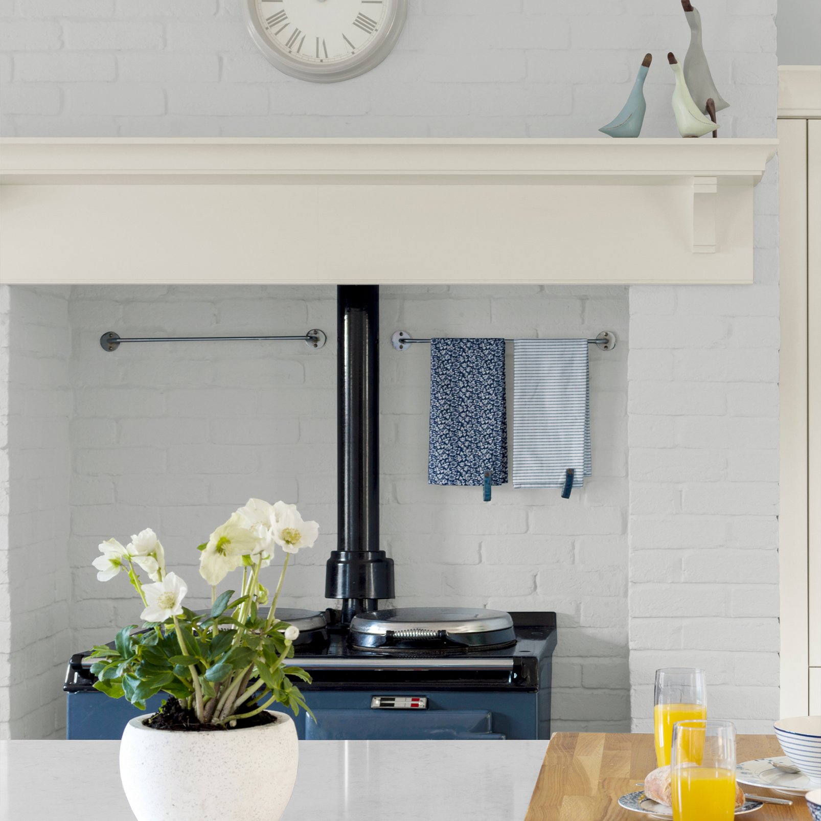 Laura Ashley Silver White Paint - 113674_ROOMSET_01.jpg