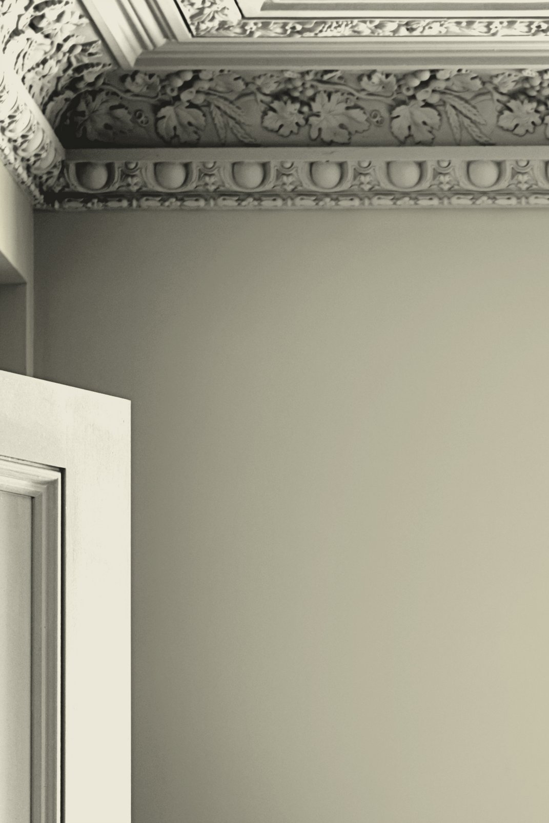 Laura Ashley Pale Hedgerow Paint - 113689_ROOMSET_01.jpg