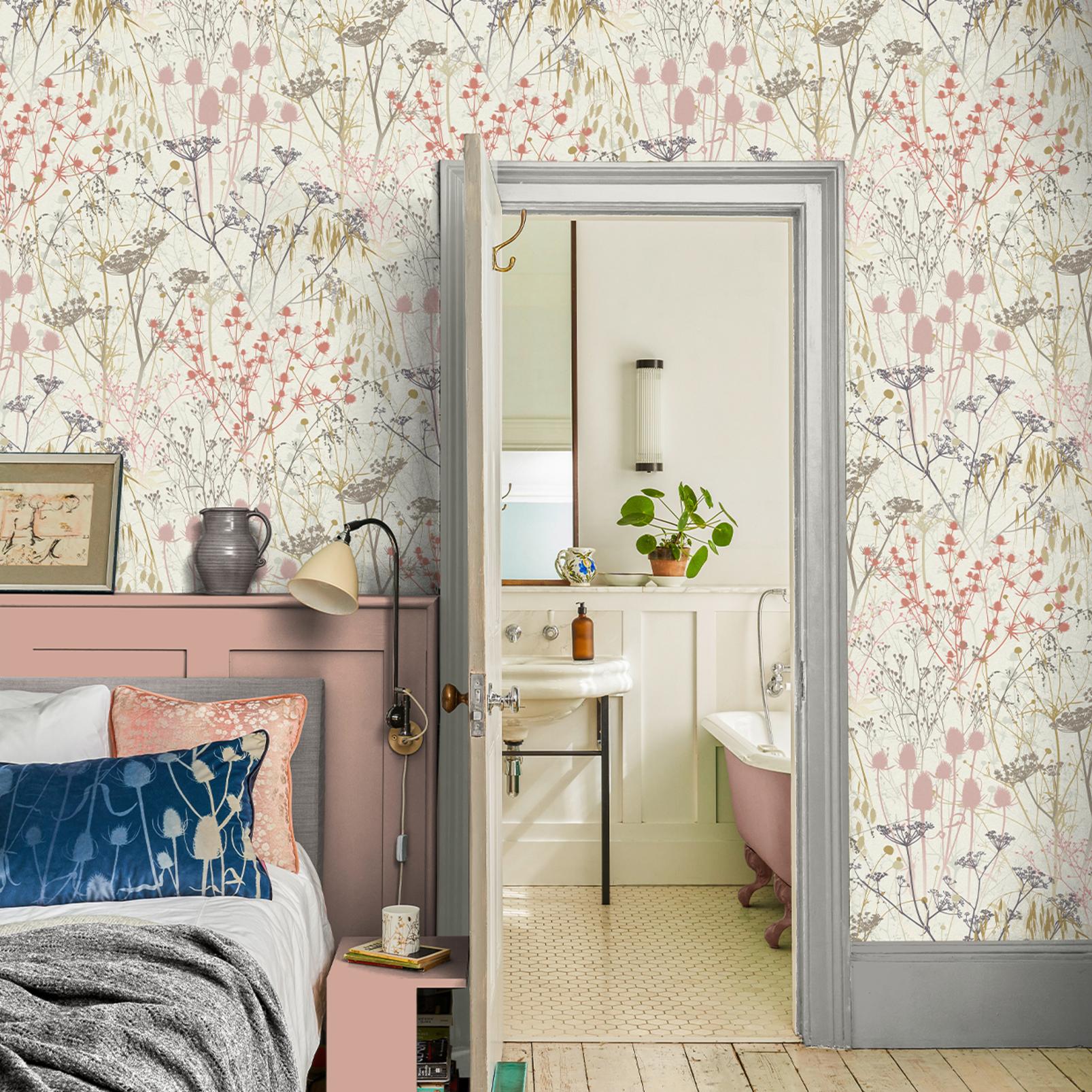 Summer Border Shell Wallpaper by Clarissa Hulse - 120371_ROOMSET_SUMMER BORDER SHELL_01.jpg
