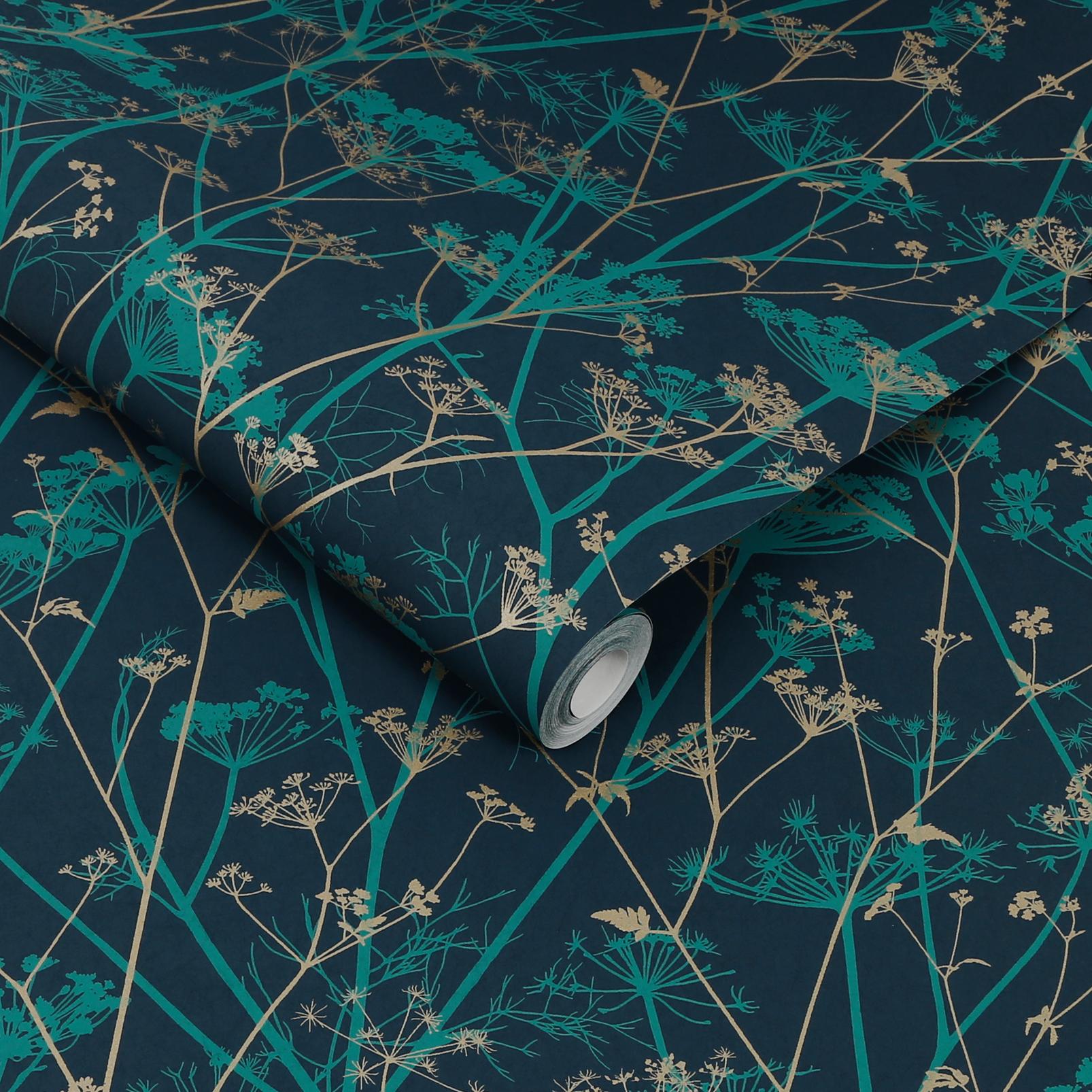 Wild Chervil Kingfisher & Gold Wallpaper by Clarissa Hulse - 120394_ROLLSHOT_01.jpg