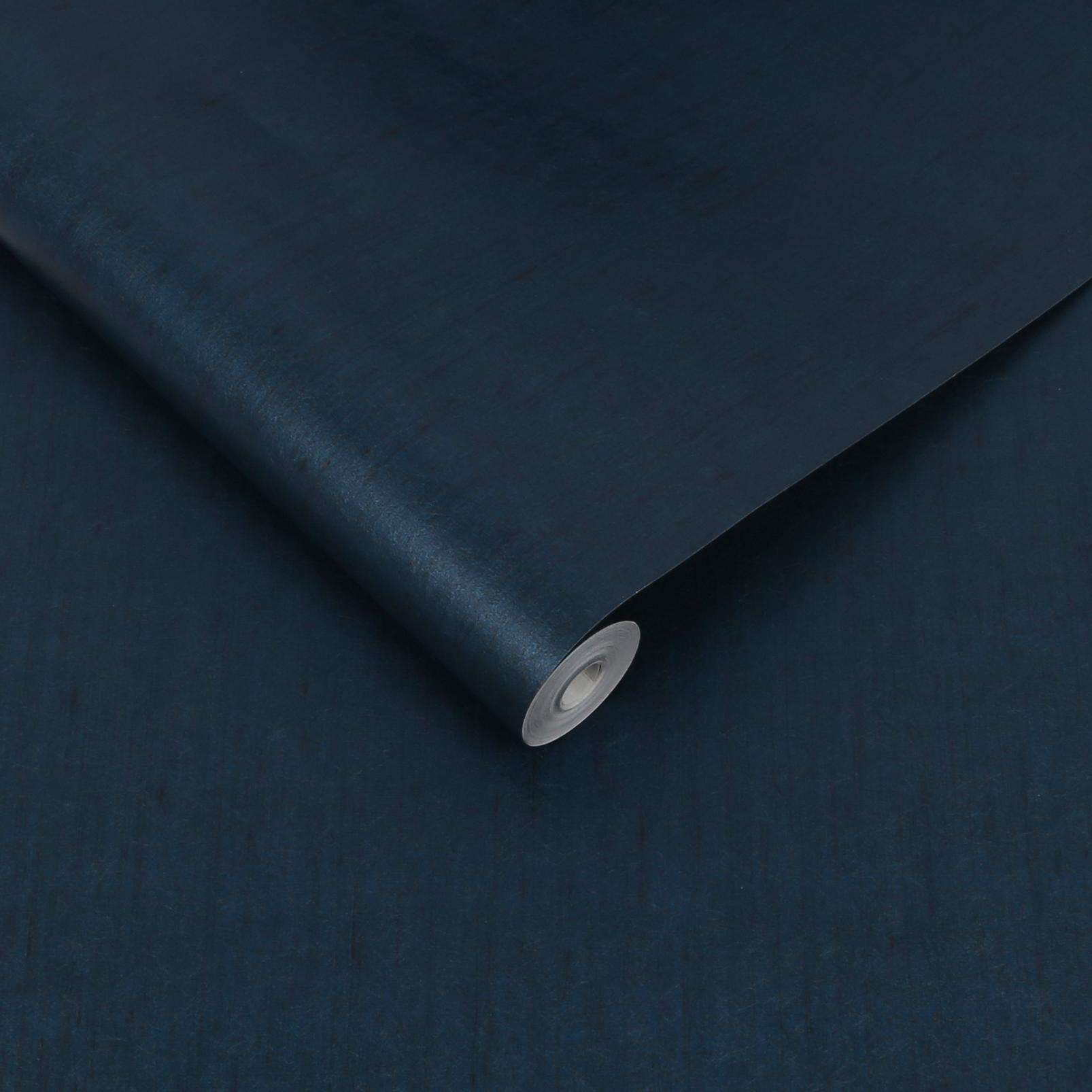 Tisbury French Navy Wallpaper by Clarissa Hulse - 120379_ROLLSHOT_01.jpg