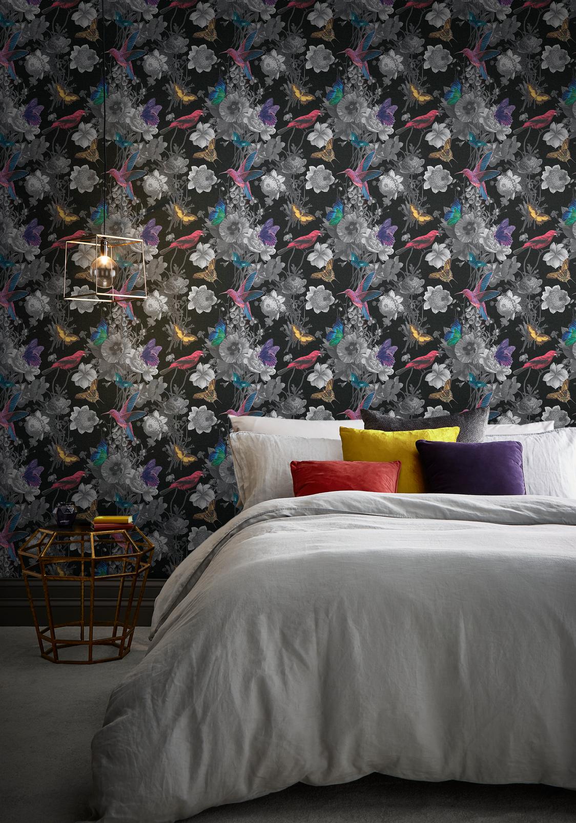 Jardin Black Wallpaper - 106431_ROOMSET_01.jpg