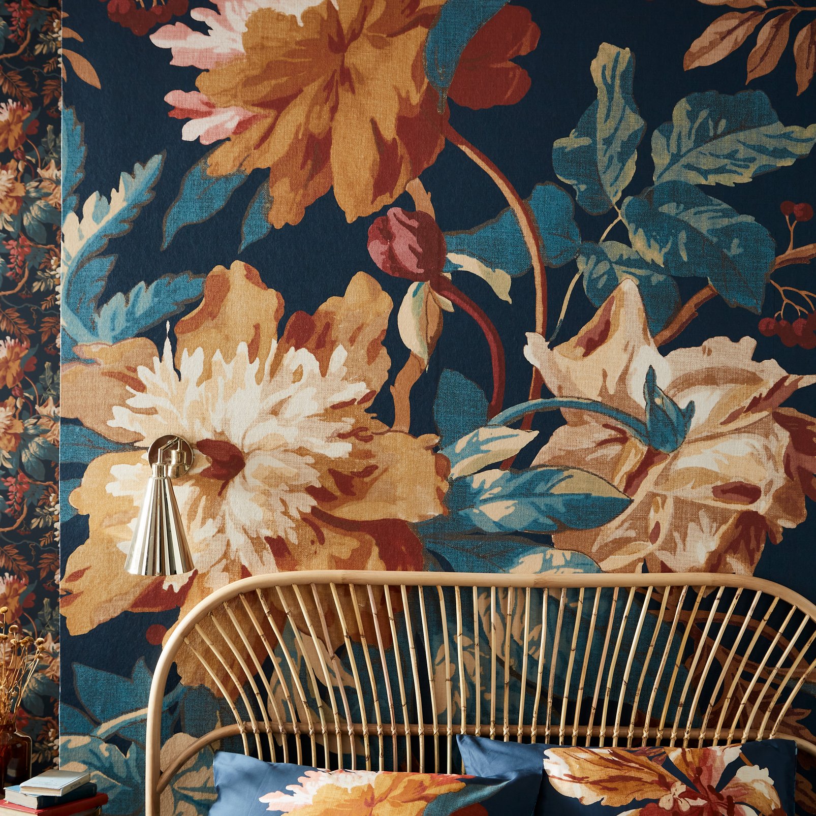 Florenzia Dusk Bespoke Mural - 119933_ROOMSET_01.jpg