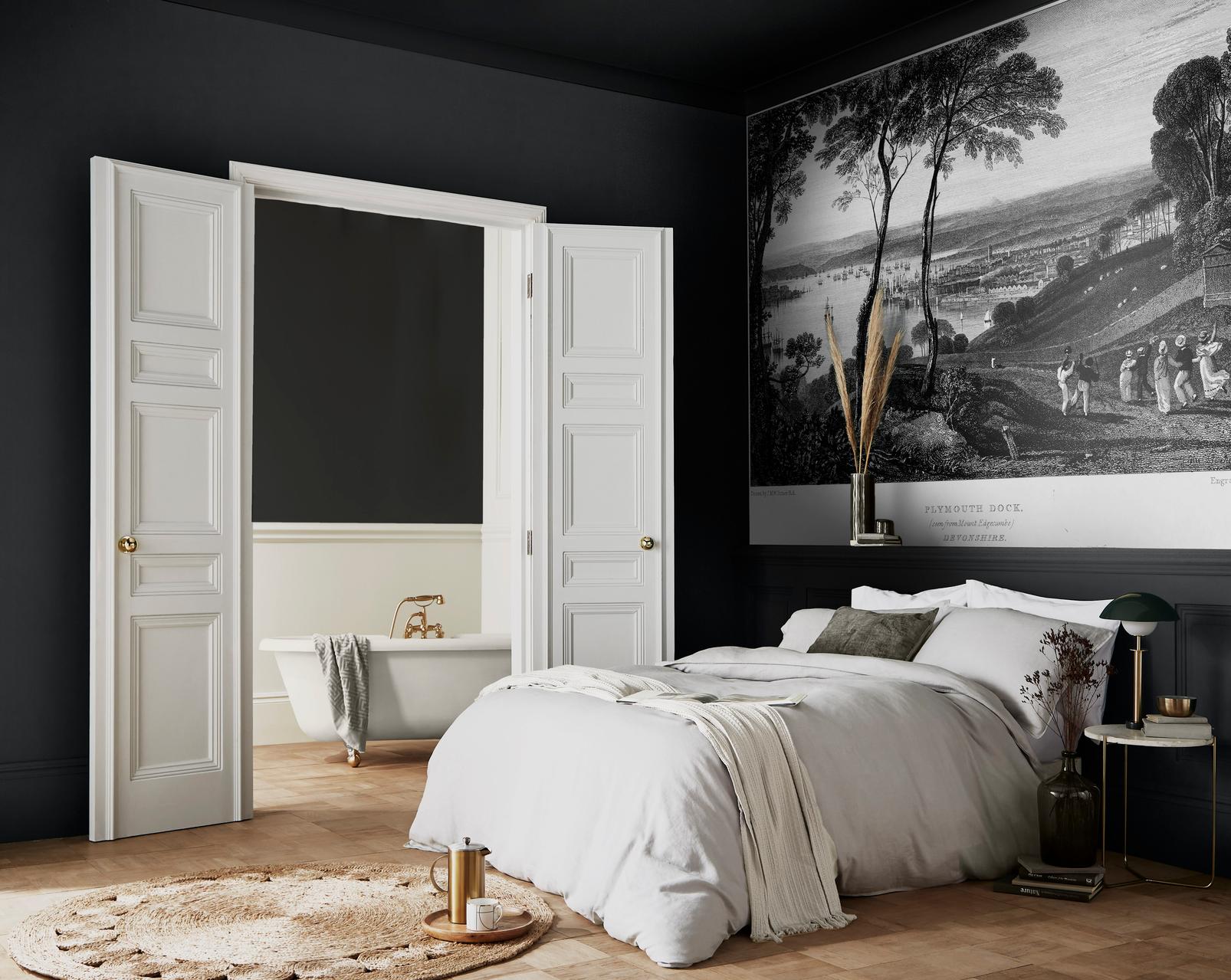 Turner Plymouth Dock Bespoke Mural - 119027_ROOMSET_01.jpg