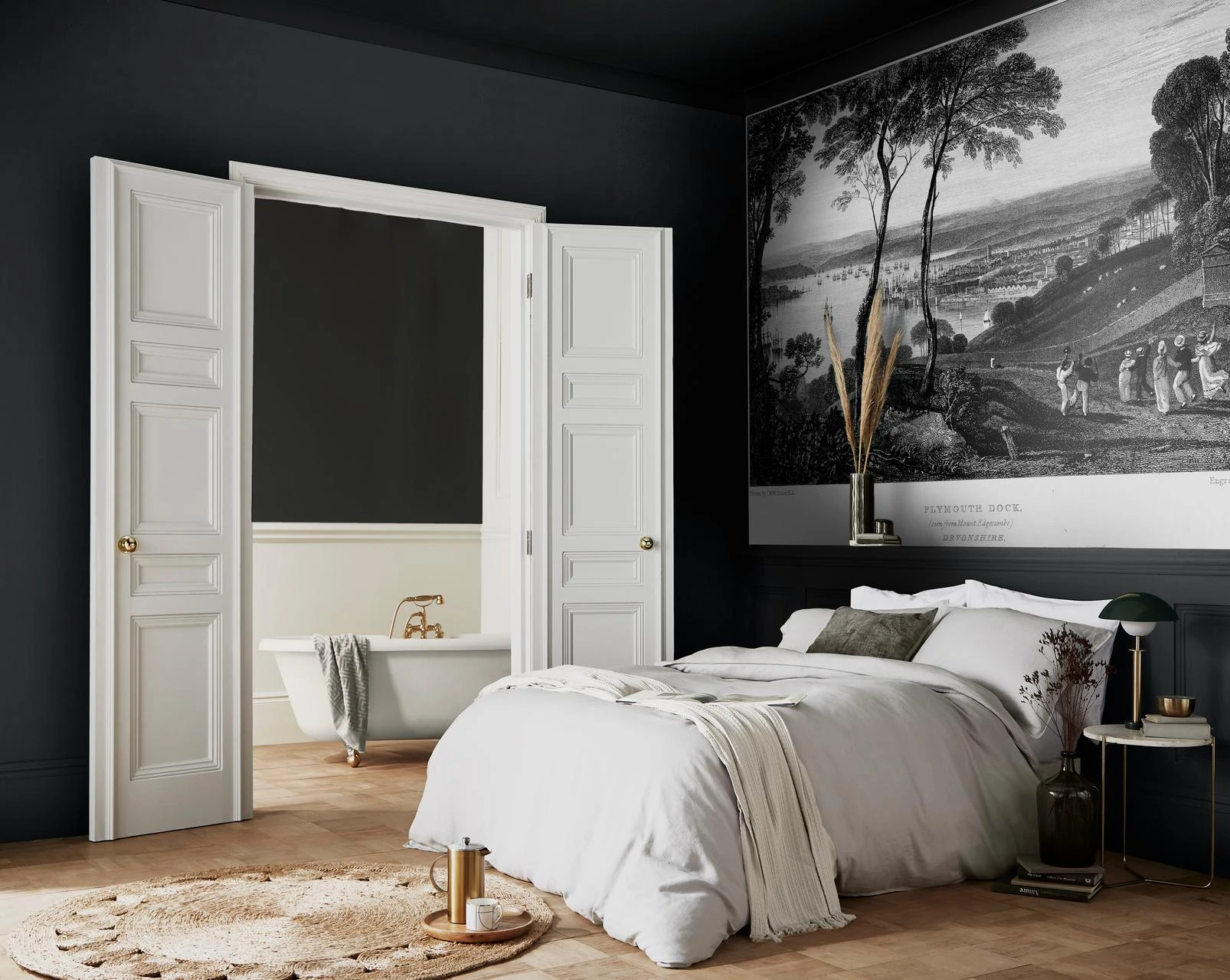 Turner Plymouth Dock Bespoke Mural - 119027_ROOMSET_01.jpg
