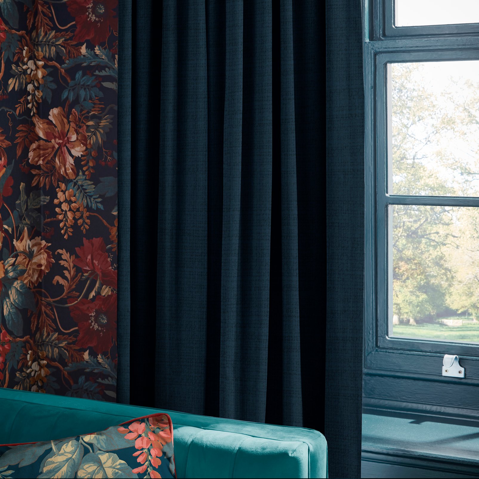 Florenzia Dusk Wallpaper - 119676_ROOMSET_FLORENZIA DUSK_15.jpg