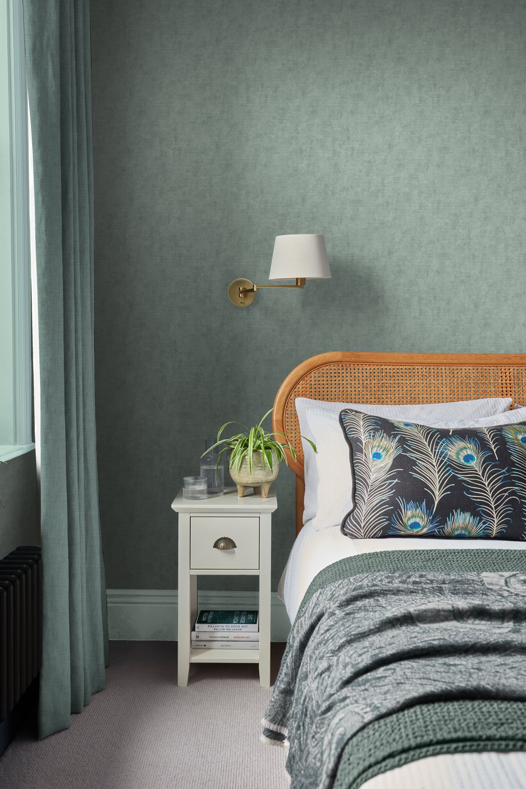 Organdy Silk Duck Egg Wallpaper - 120613_ROOMSET_ORGANDY SILK DUCK EGG_01.jpg