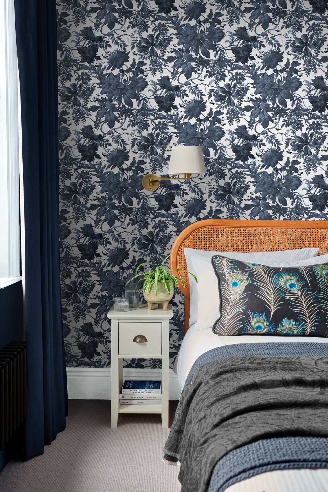 Enzia Ink Wallpaper - 120623_ROOMSET_ENZIA INK_01.jpg