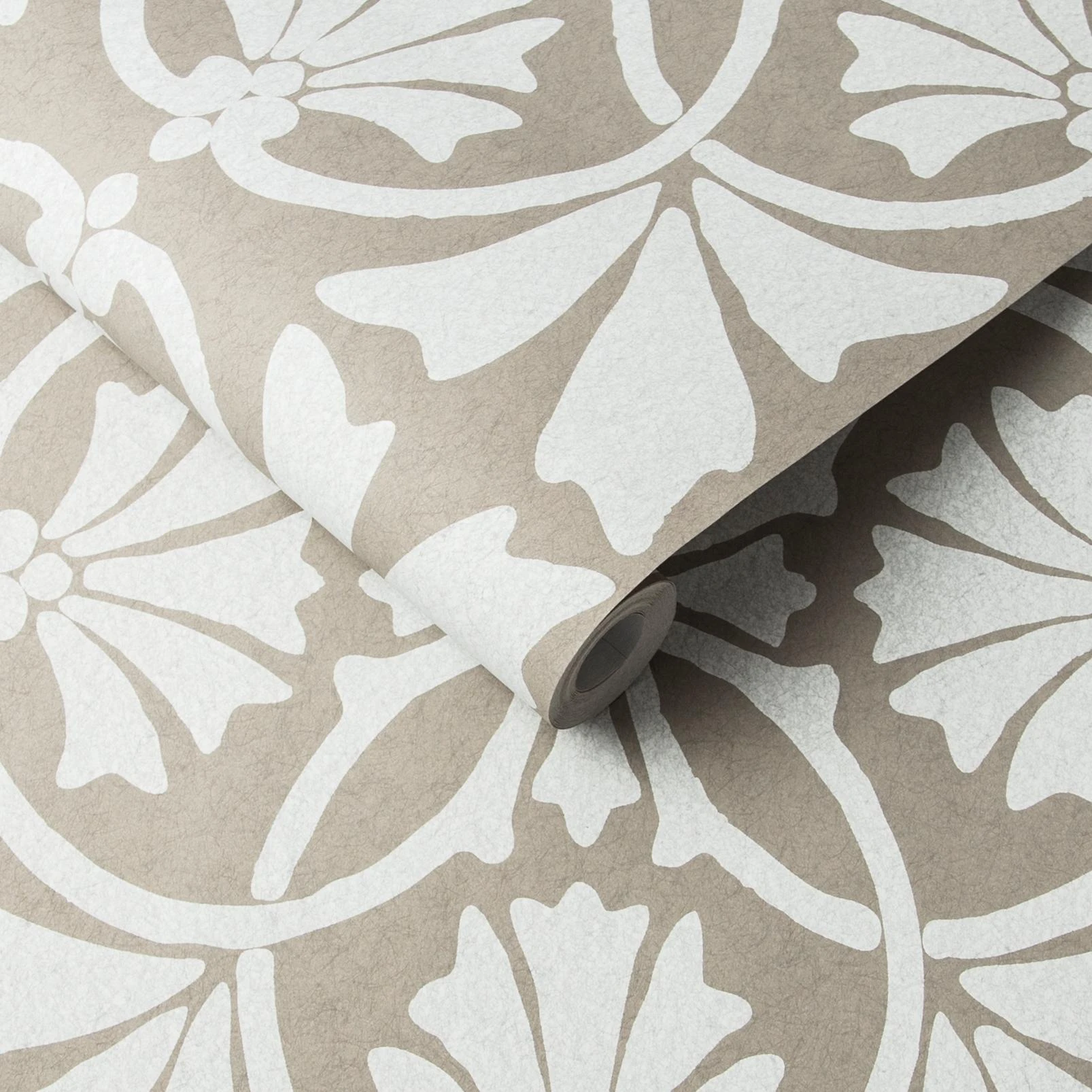 Thrones Chalk & Taupe Wallpaper - 105274_ROLLSHOT_01.jpg