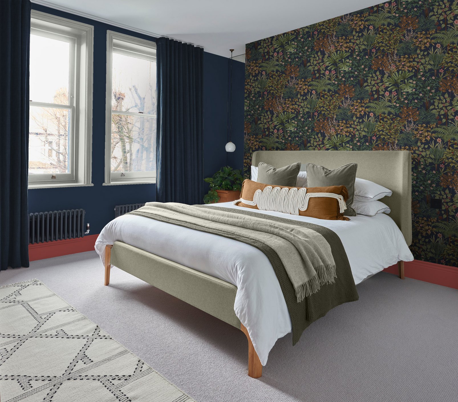 Jardin Botanico Navy Wallpaper - 120656_ROOMSET_JARDIN BOTANICO NAVY_01.jpg