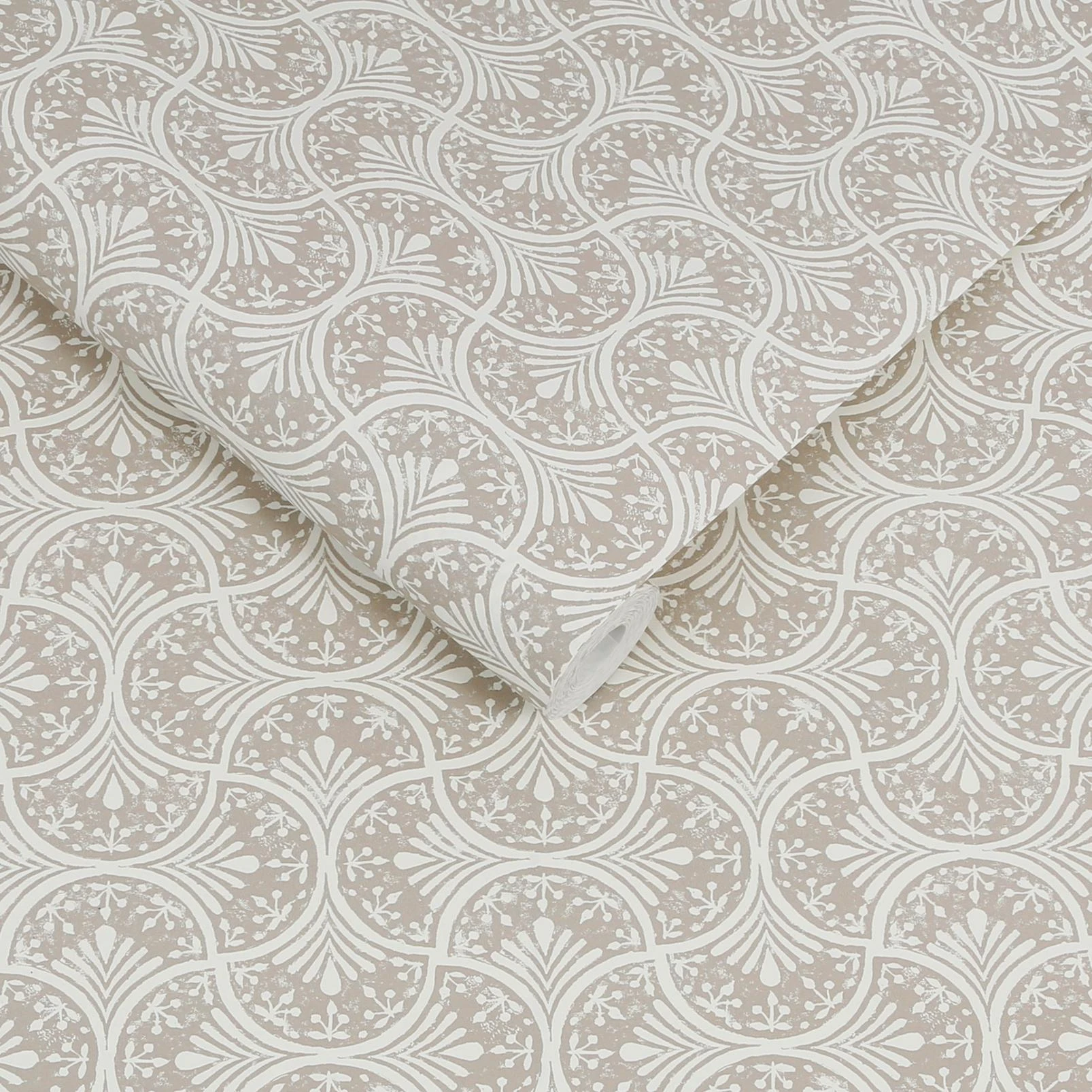 Hopwood Cottage Neutral Wallpaper - 120637_ROLLSHOT_HOPWOOD COTTAGE NEUTRAL_02.jpg