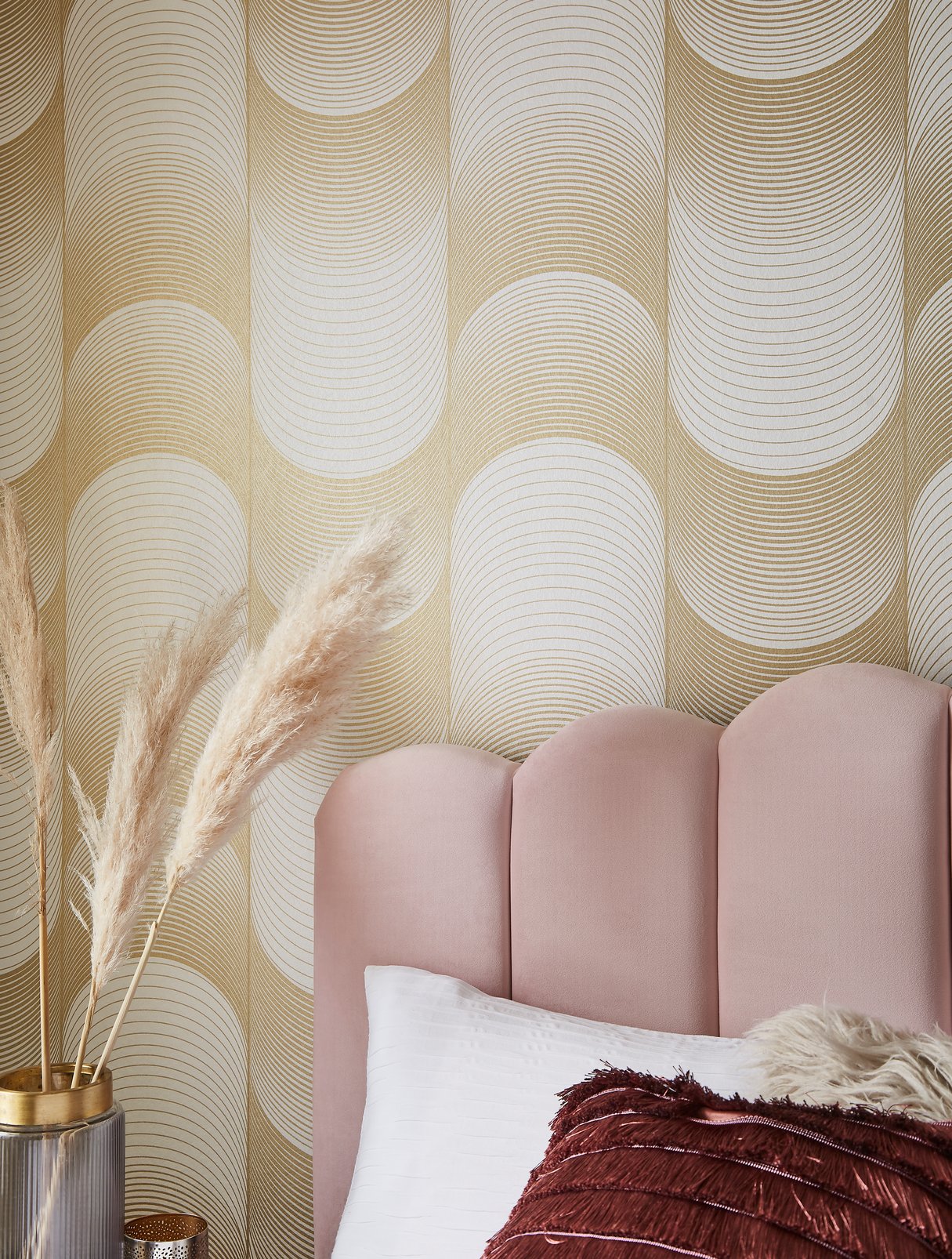 Eclipse Pearl & Gold Wallpaper - 115075_ROOMSET_ECLIPSE PEARL & GOLD_01.jpg