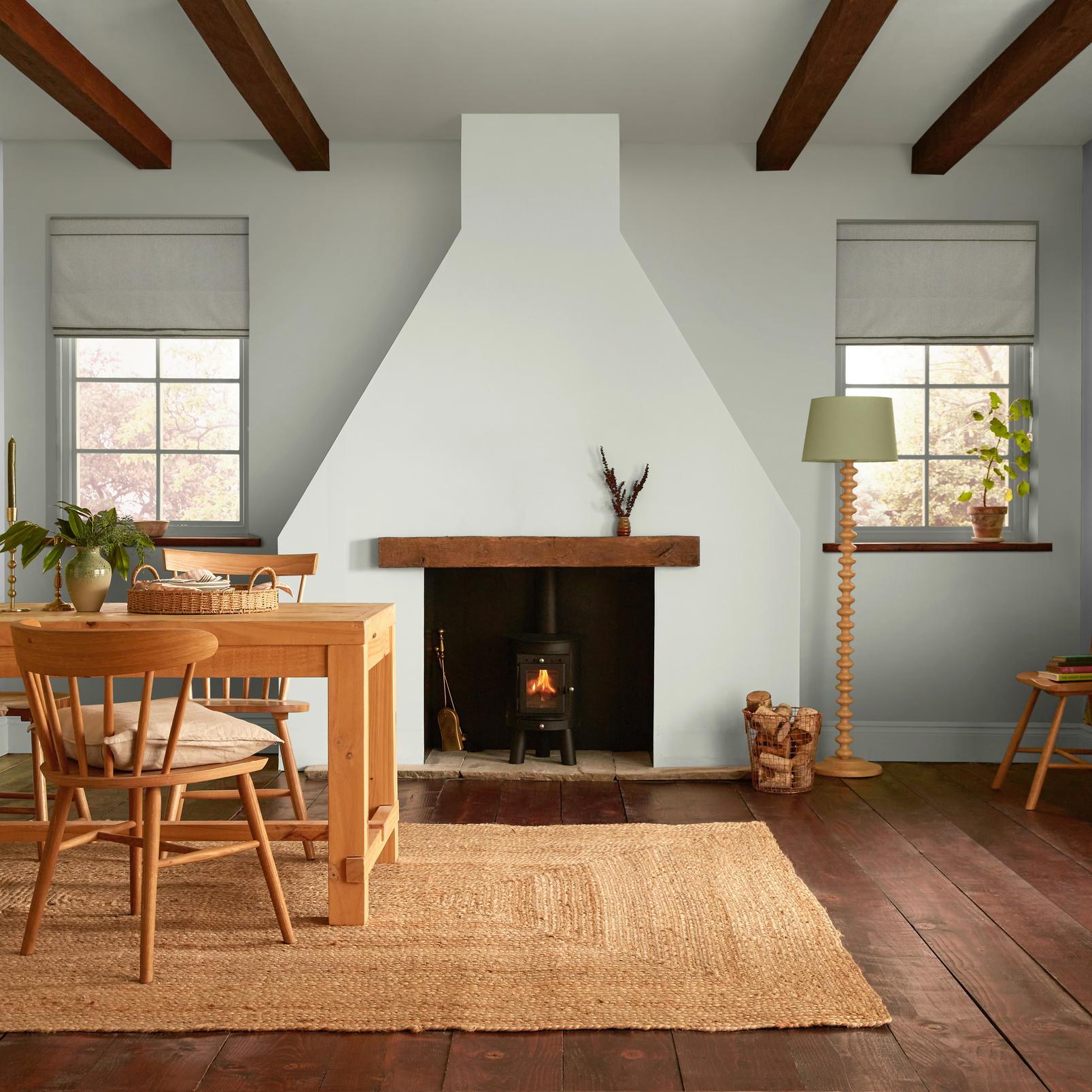 Champagne Flute Paint in a Roomset