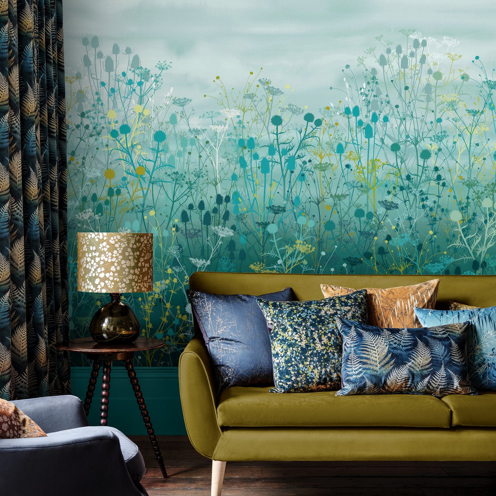 Tania's Garden Peacock Bespoke Mural in a Roomset